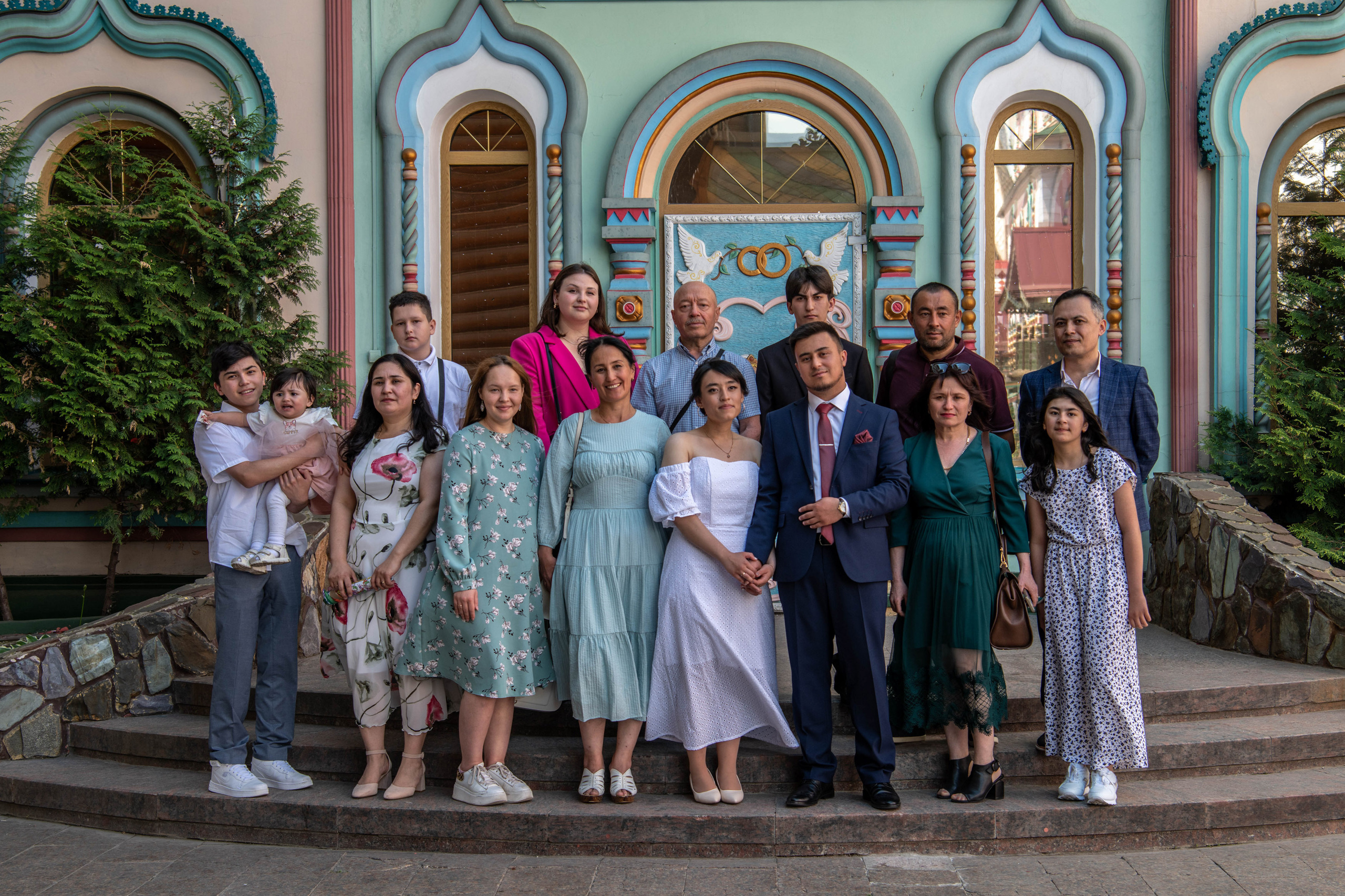 Камолиддин и Ситора, фотосъемка в ЗАГСе и прогулки. Фотограф в городе Электросталь Ногинск Москва — Алексей Закхеев