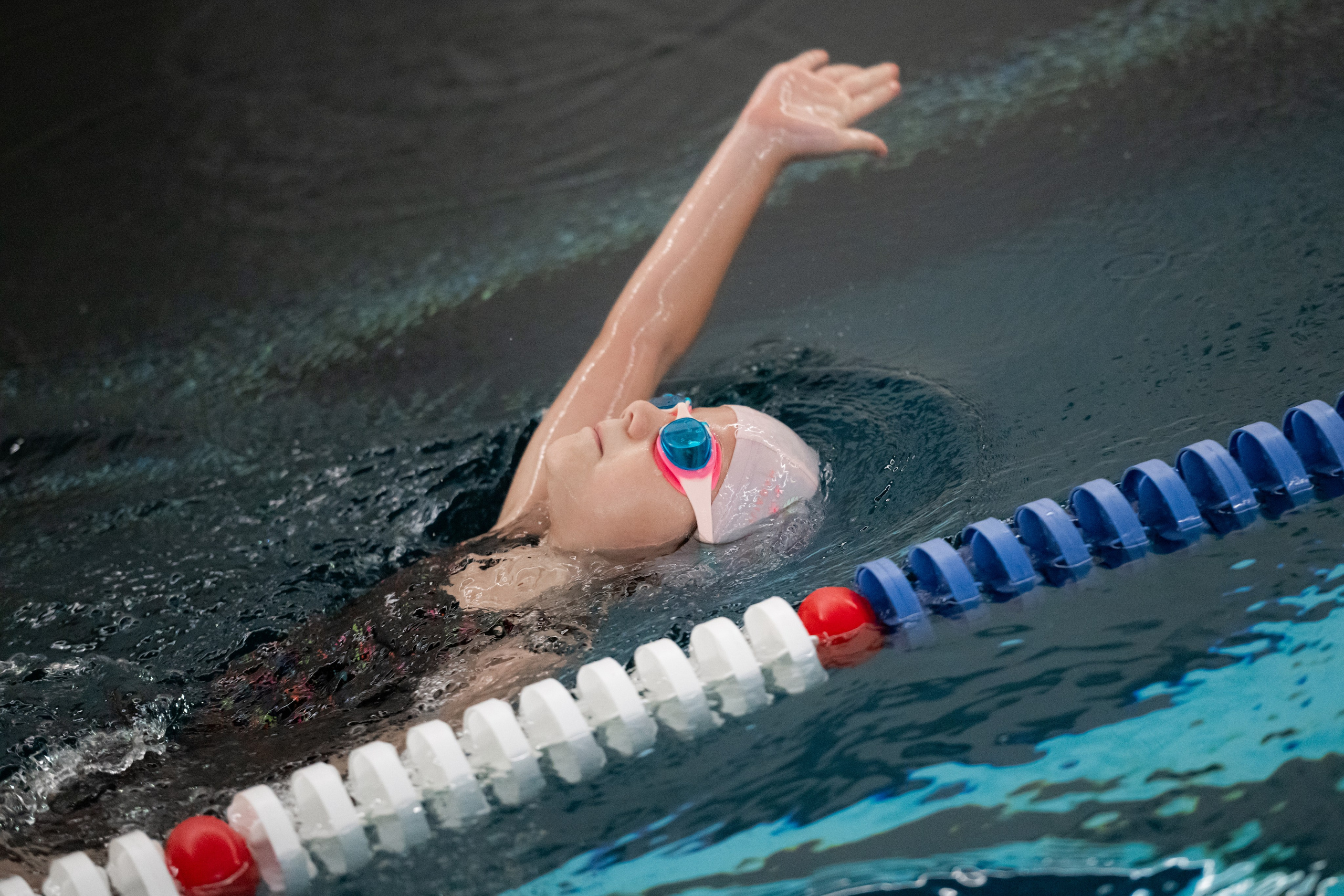 ЧЕМПИОНАТ ПО ПЛАВАНИЮ. ДИНА МИХНЕВА спортивный фотограф Москва