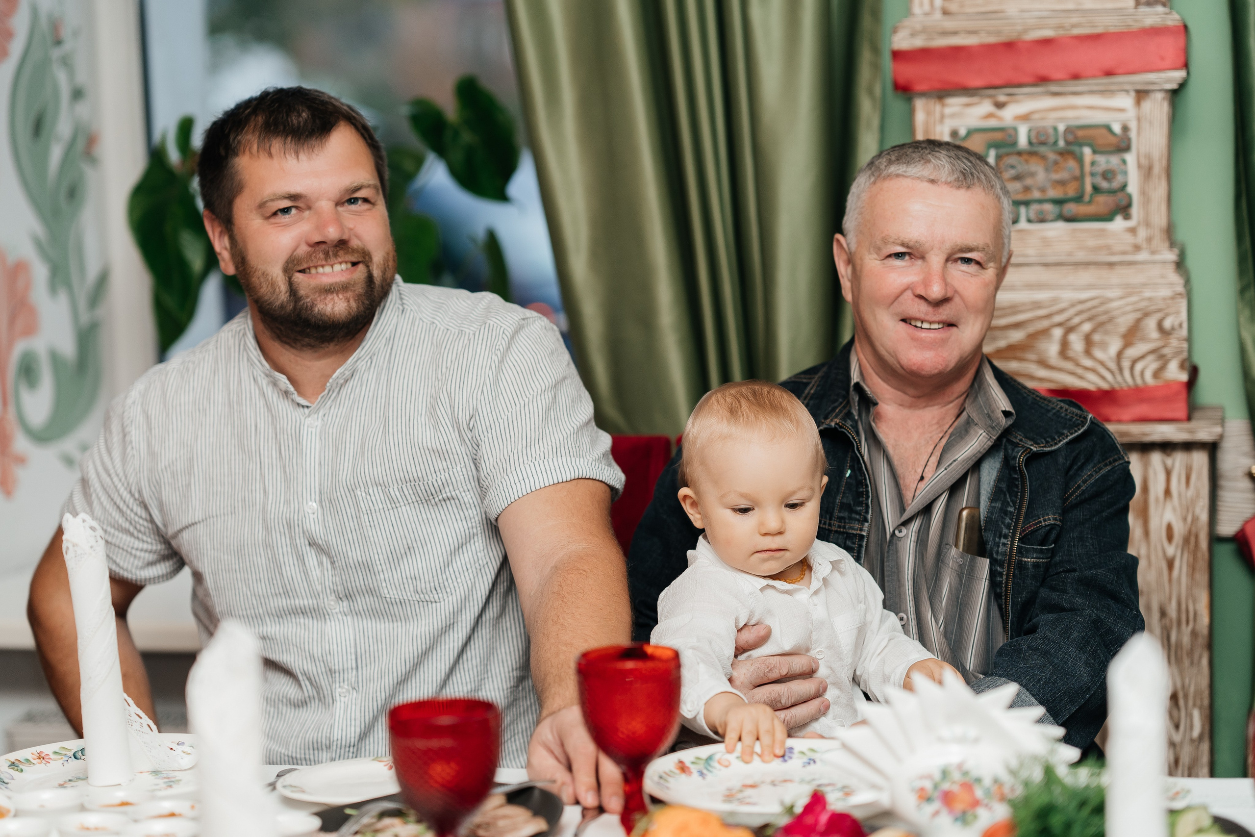 1 годик. Ресторан Русский дворик. Семейный и детский фотограф в Сергиев Посаде, Хотьково Якимчук Любовь