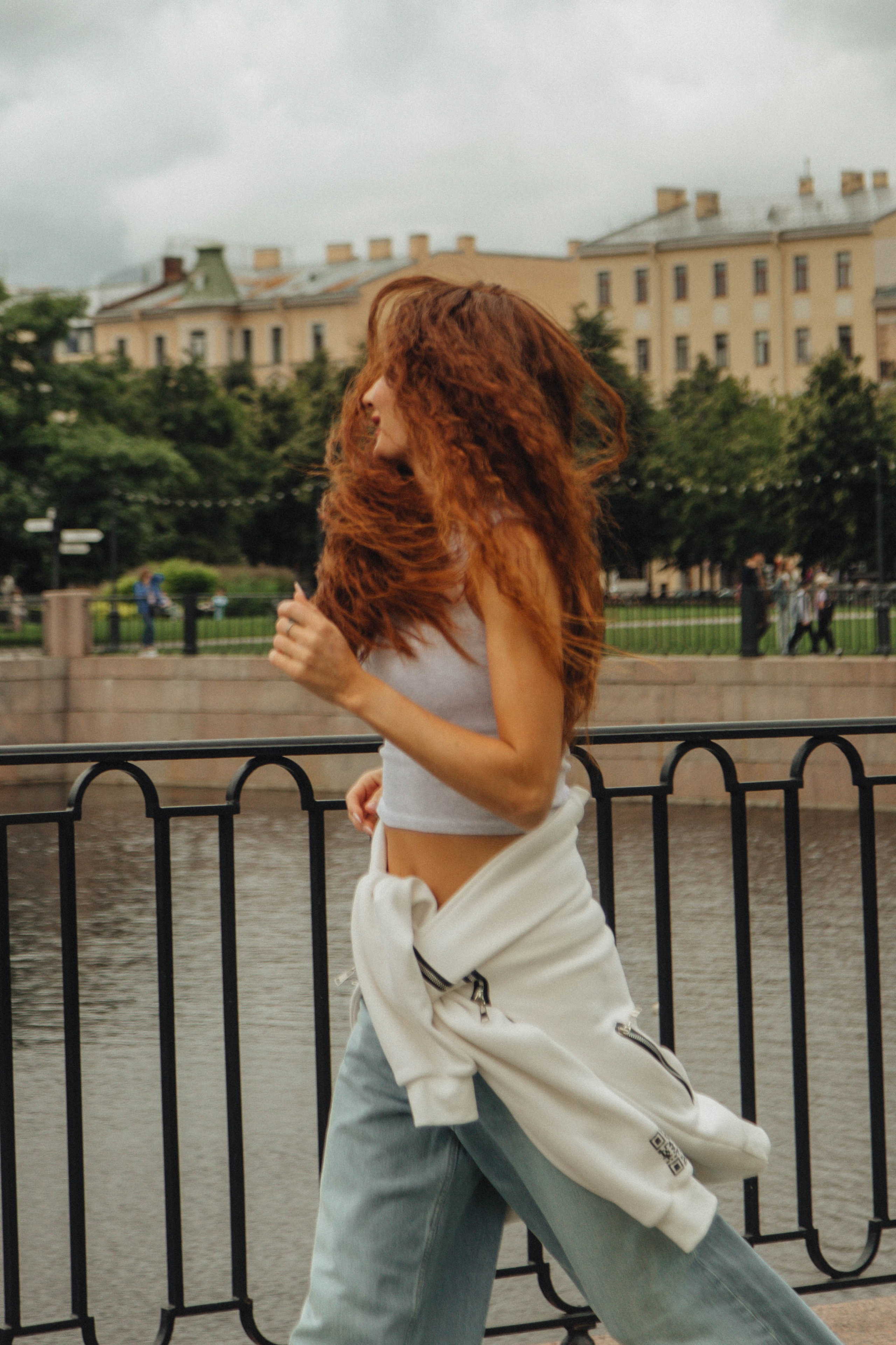 Диана. Прогулочная съемка. Фотограф Ксения Третьякова, Санкт-Петербург