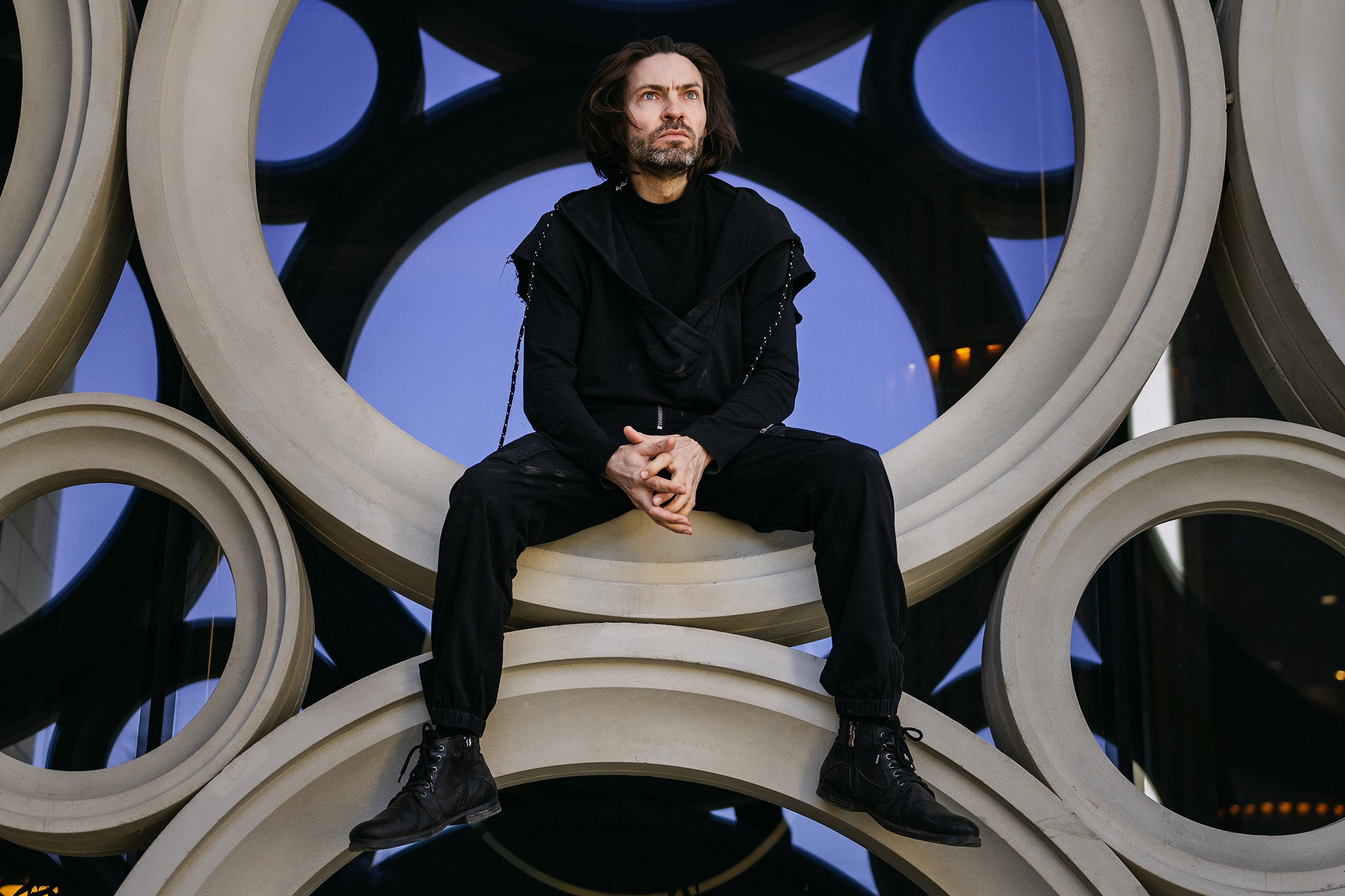 Роман. Серия «Размышления». Олег Воронов. Портретный фотограф