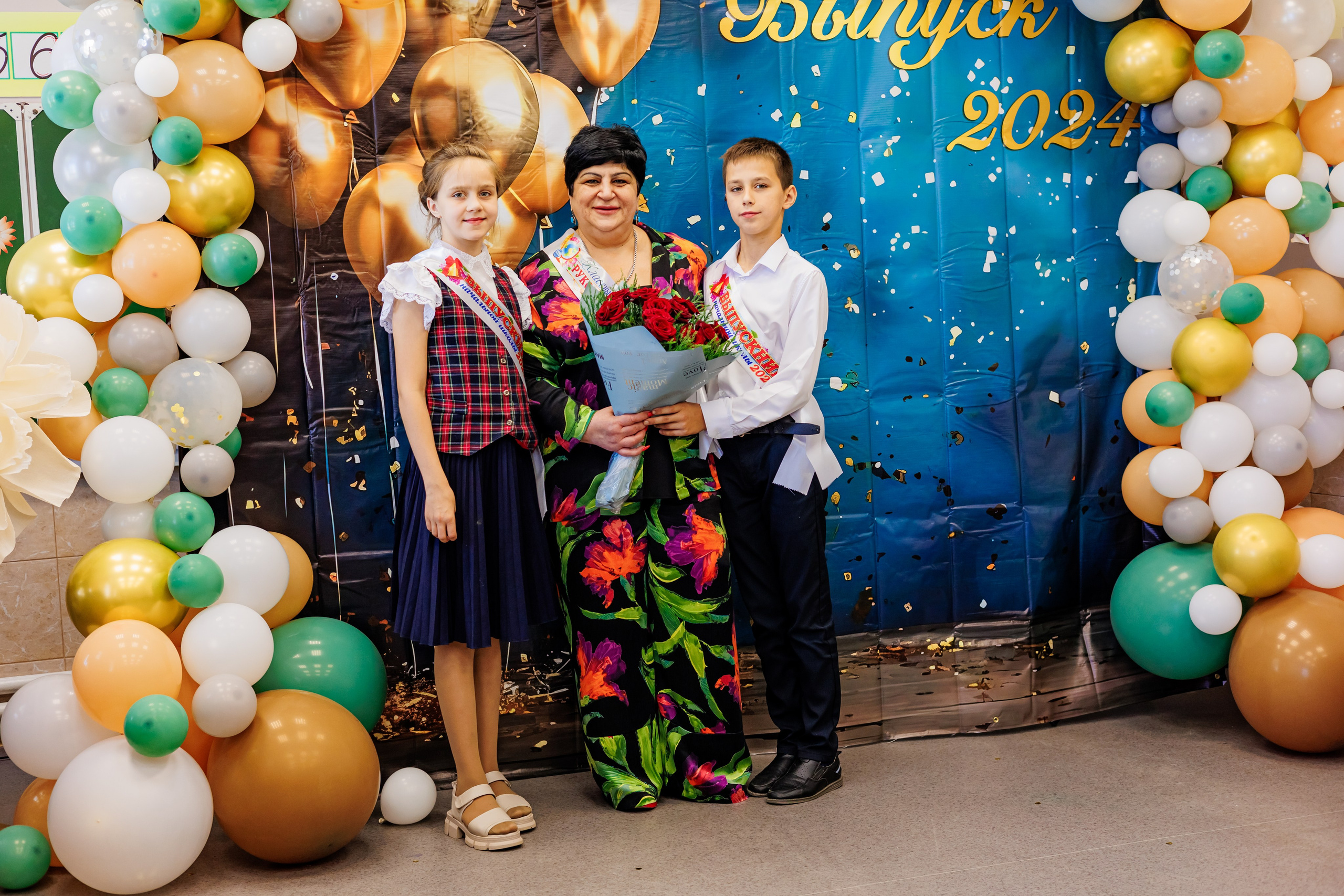 Выпуск 4а 25школа'24 год. Свадебный и семейный фотограф в Армавире