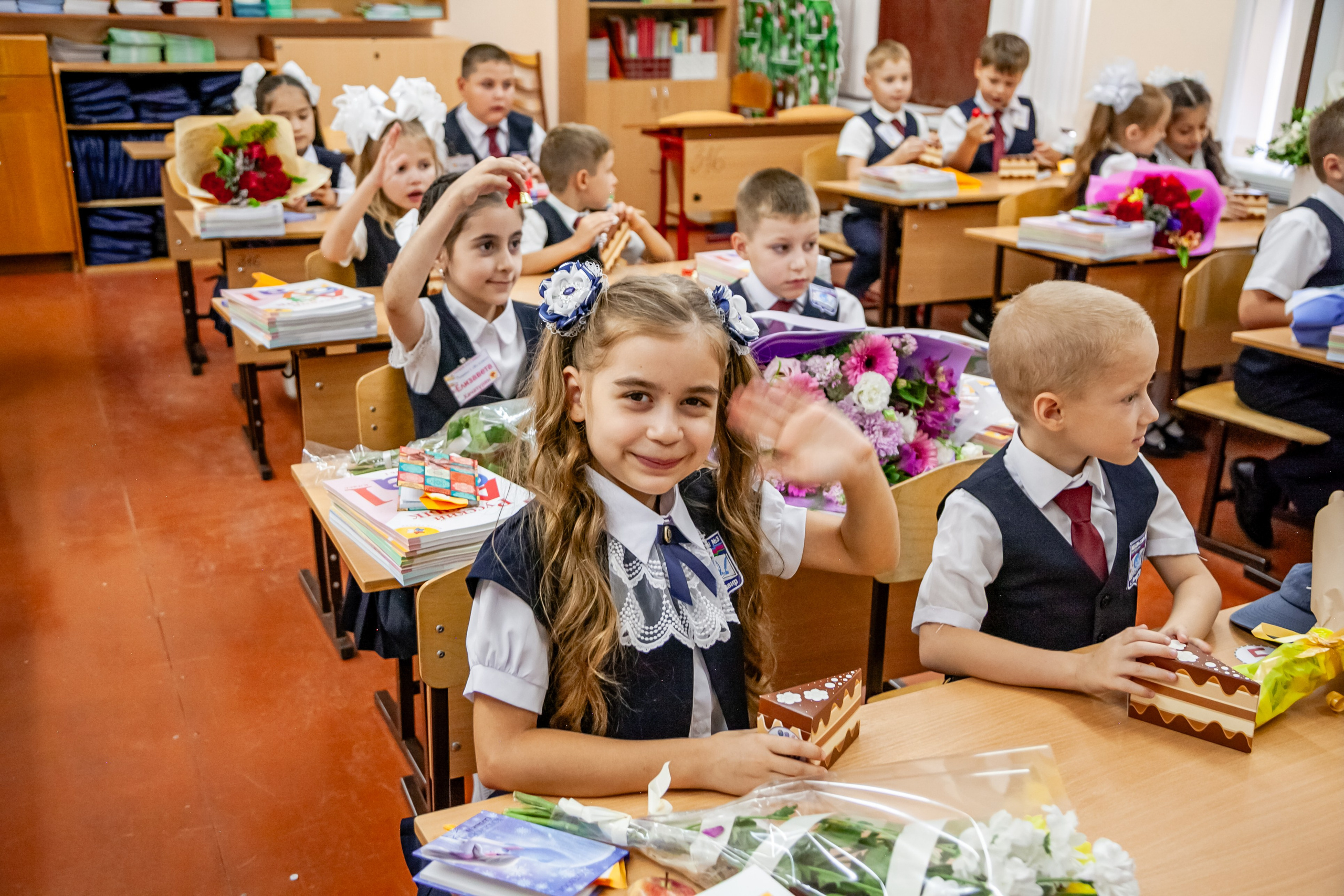 1 сентября линейка. Свадебный и семейный фотограф в Армавире