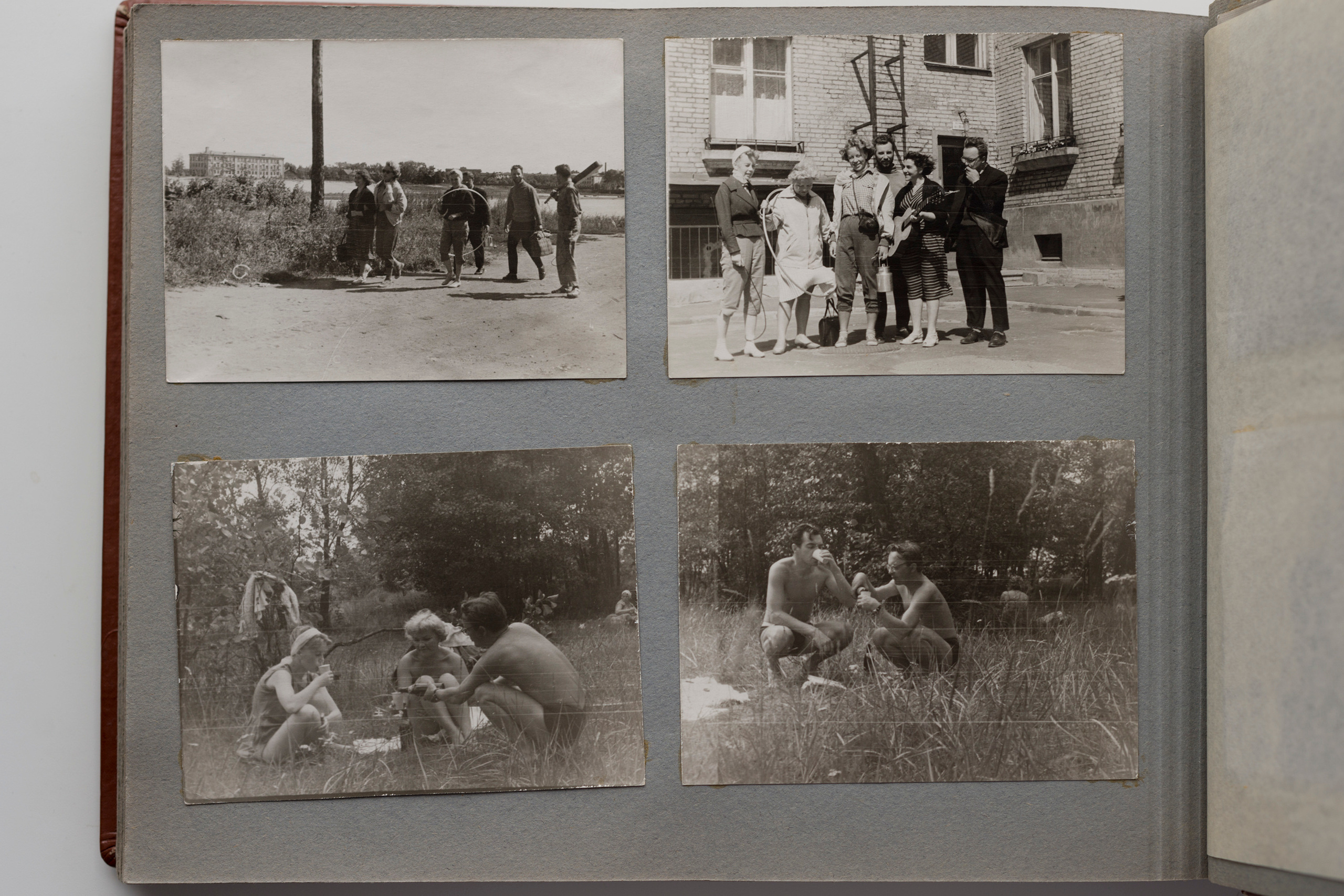 Альбом о путешествиях по Волге и Камчатке, 70-е. Plechinta Ekaterina documentary photographer