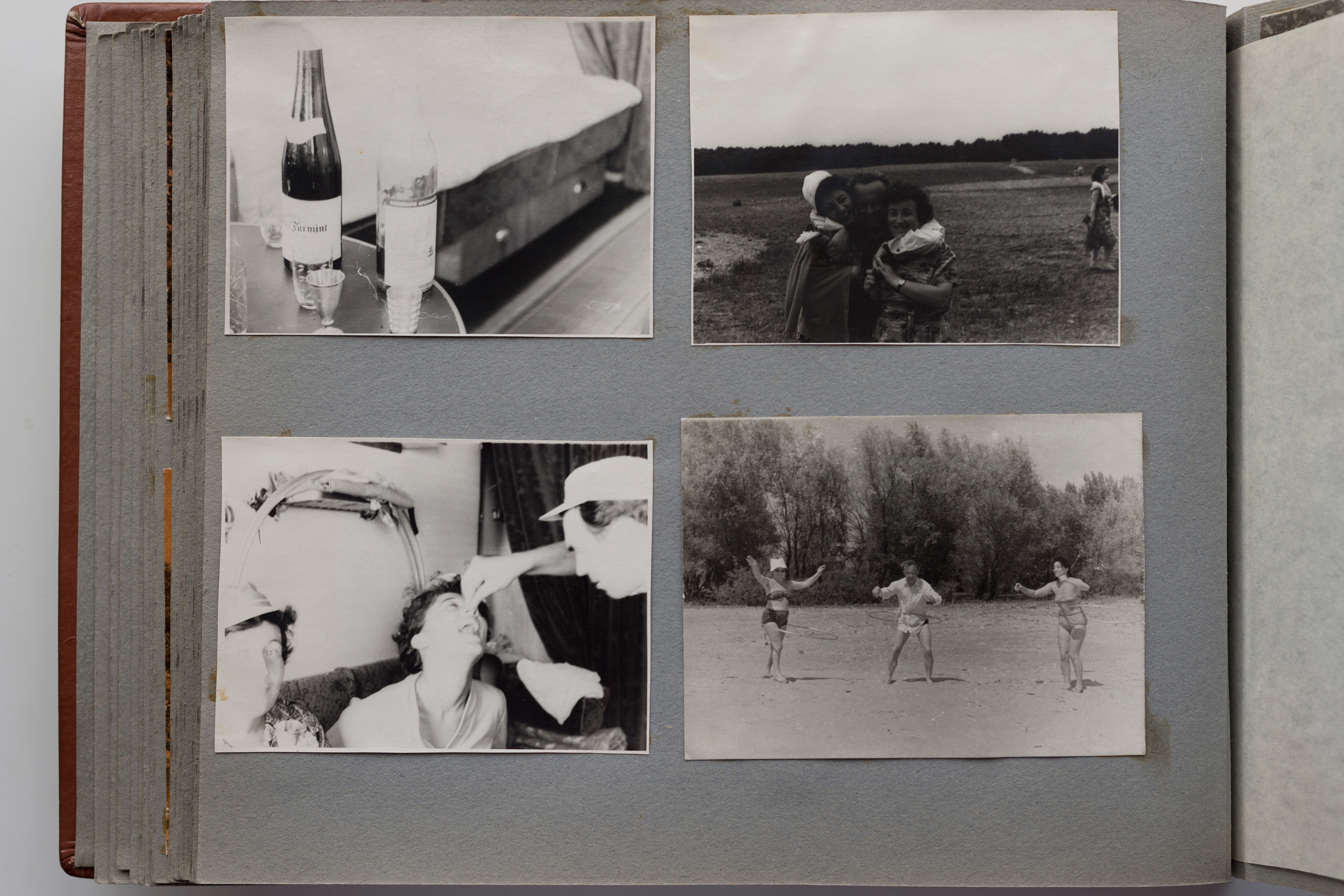 Альбом о путешествиях по Волге и Камчатке, 70-е. Plechinta Ekaterina documentary photographer