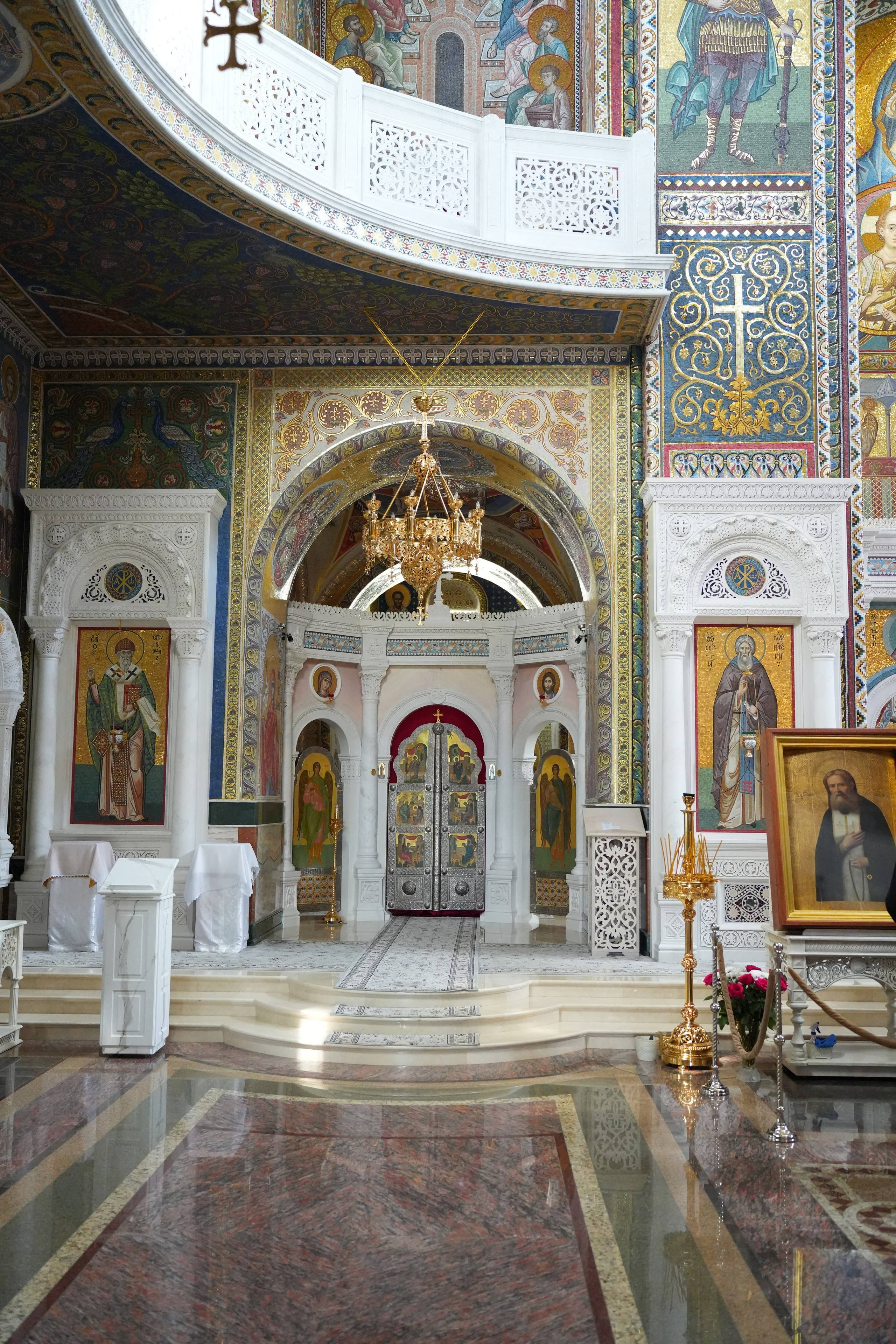 Храмовые зарисовки. Фотограф Пётр