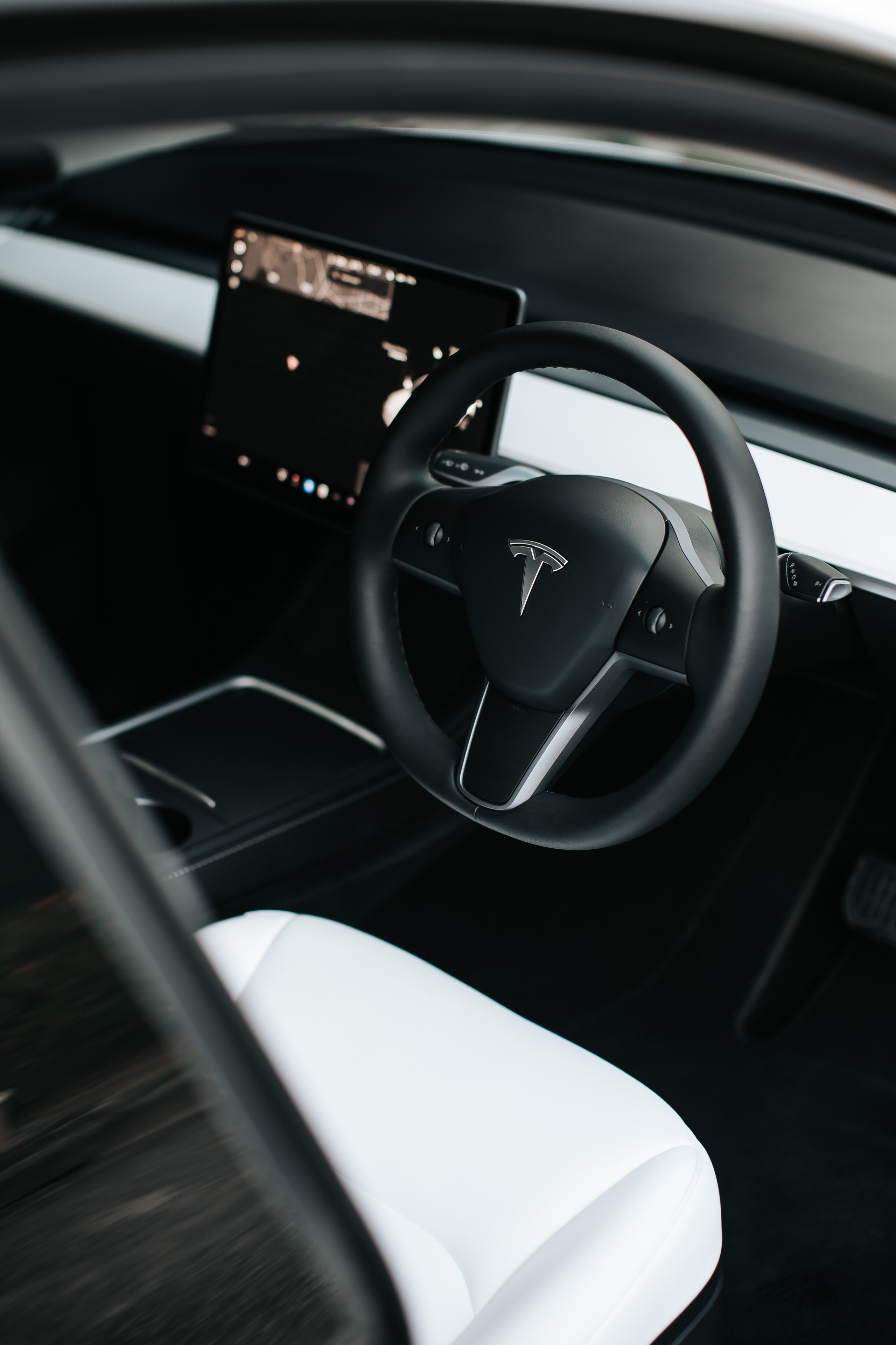 Tesla Model 3 Pearl. Фотограф в на Пхукете Сергей Войлоков