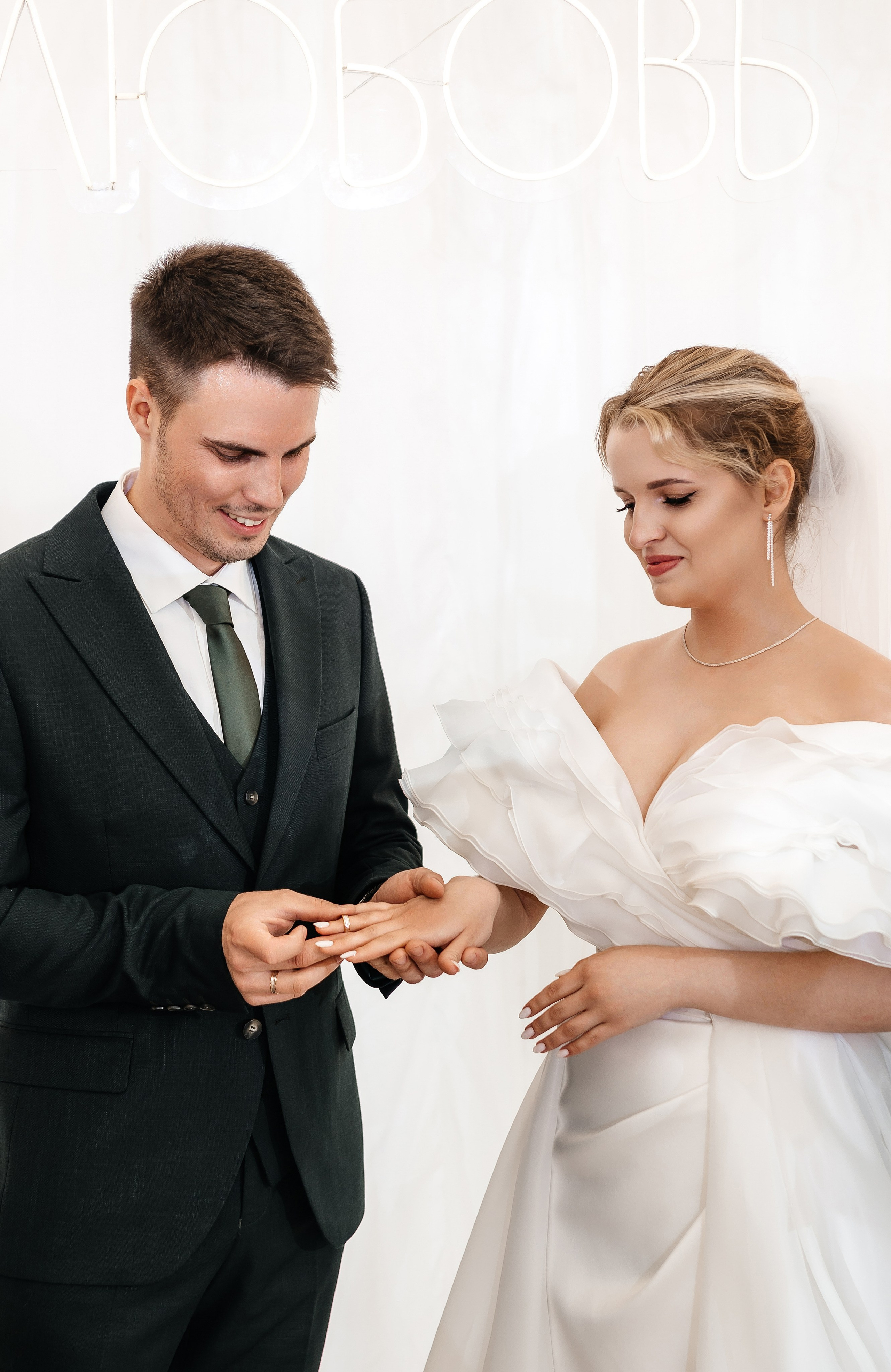 Ксения & Виталий | 07.06.24. Свадебный и семейный фотограф в Омске Евгения Хакимова