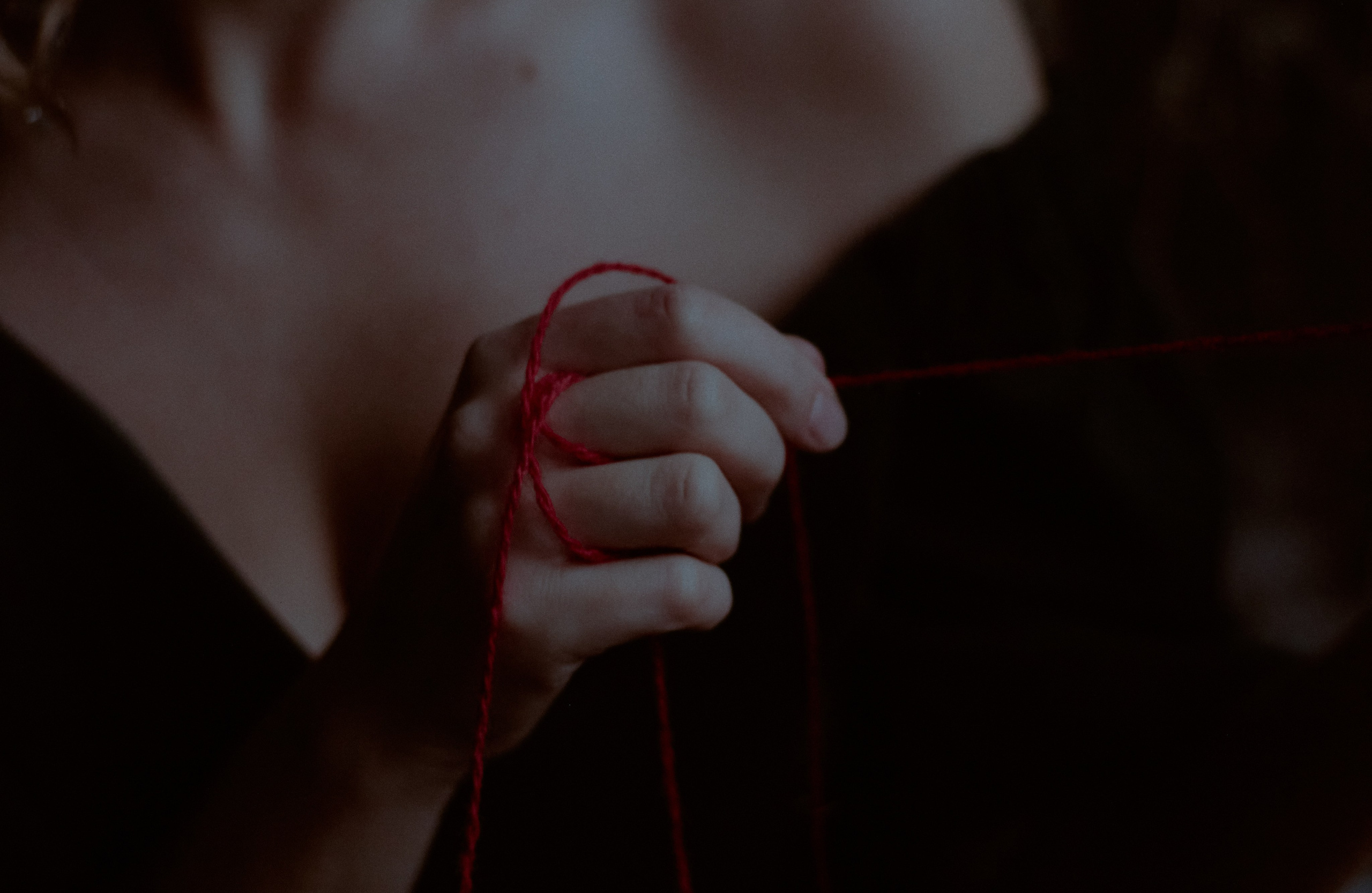 Тень. Фотограф лавстори Москва/МО Приятелева Ангелина