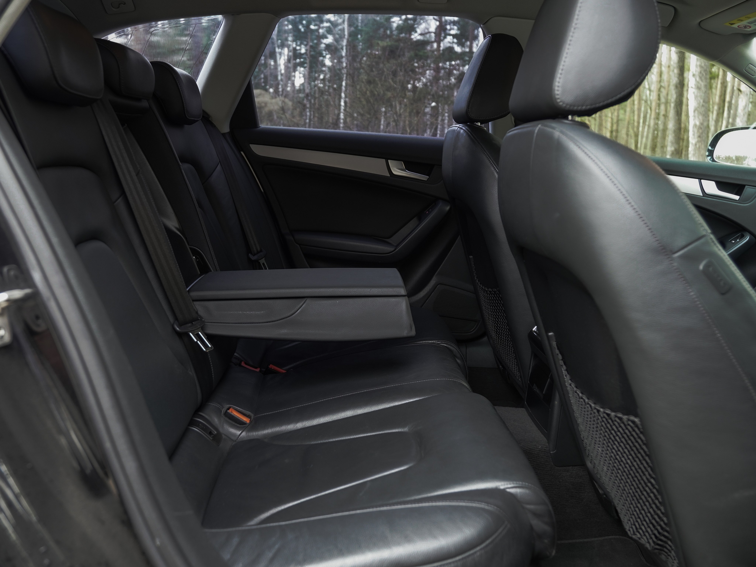 AUDI A4 B8 AVANT. Opasnophoto