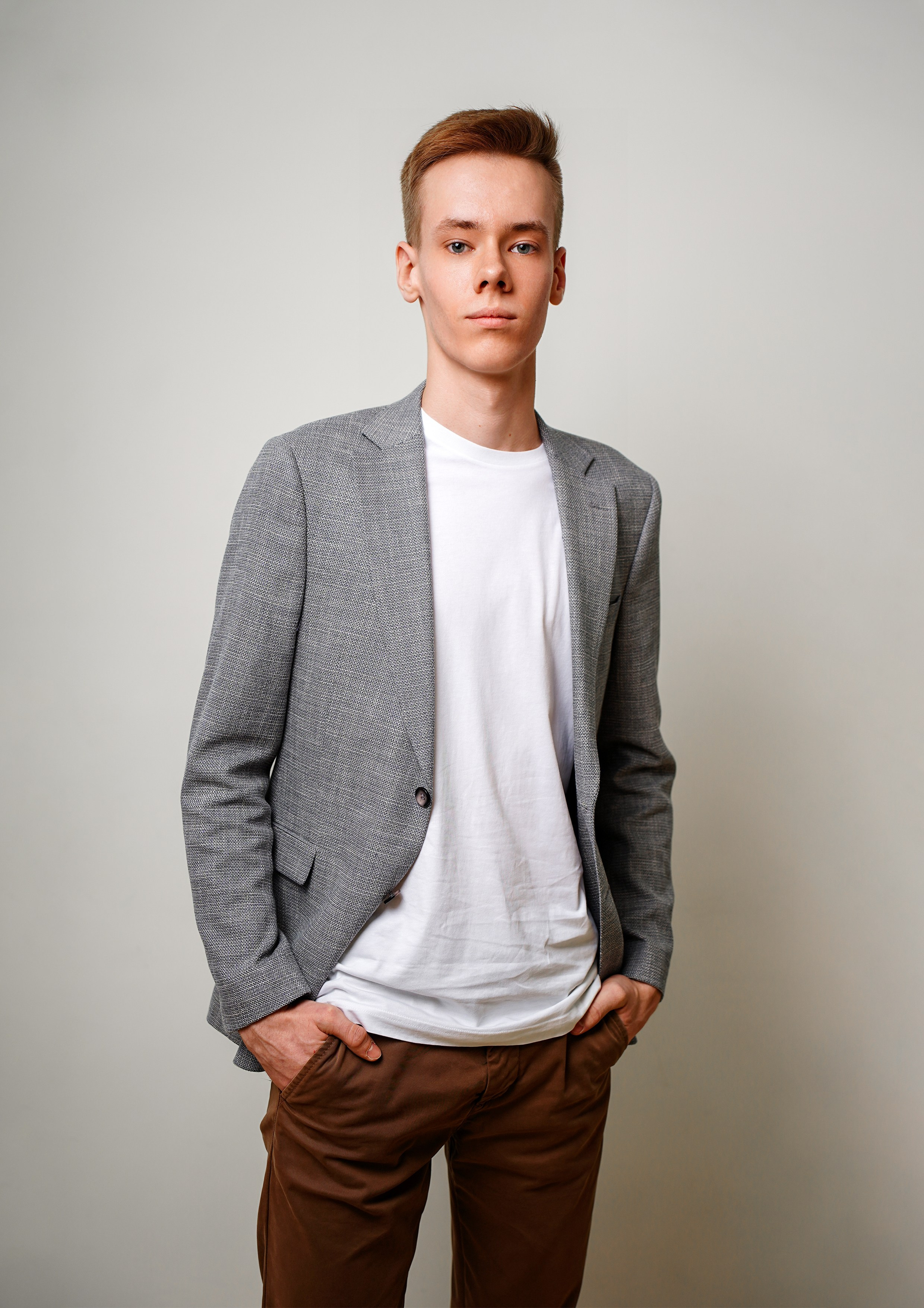 Образы. MEMENTO.Выпускные альбомы, школьные, юбилейные и другие книги. Ростов-на-Дону