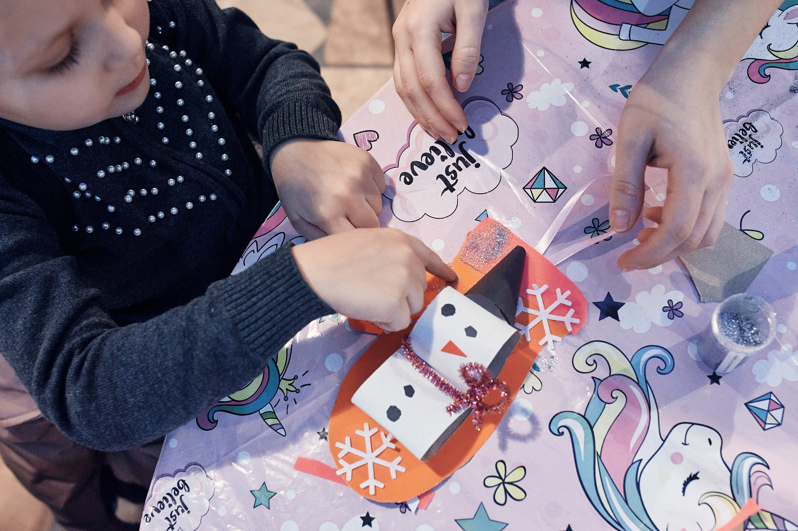 Детский новогодний праздник в ТЦ Июнь. Семейный и репортажной фотограф в Красноярске и Москве Виктор Бабинцев