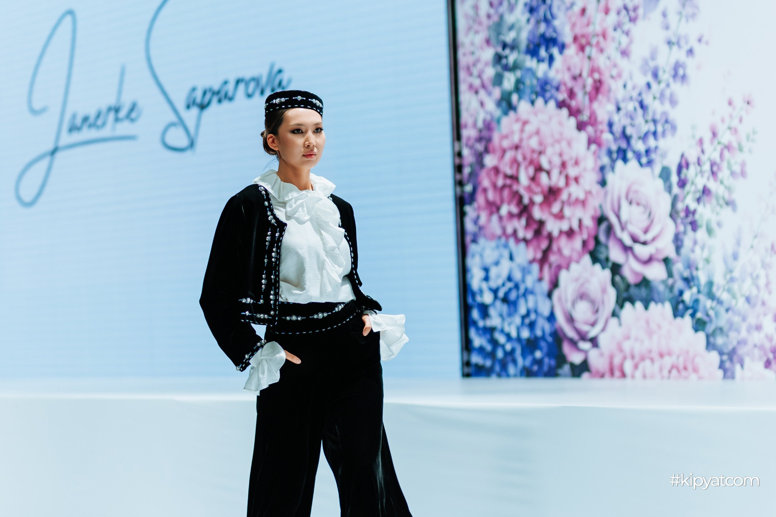 KAZAKHSTAN FASHION WEEK SHYMKENT 11 SEASON. Кипятком Шымкент
