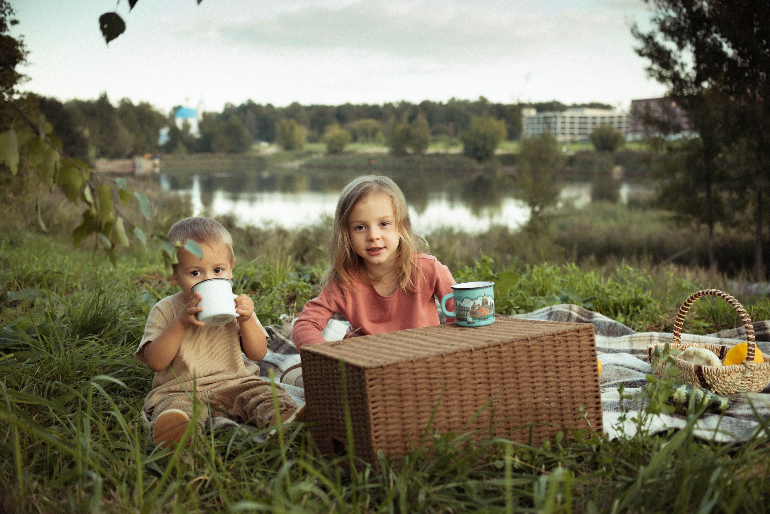 Семейная фотосессия на природе. Семейный фотограф в Железнодорожном Масаева Елена
