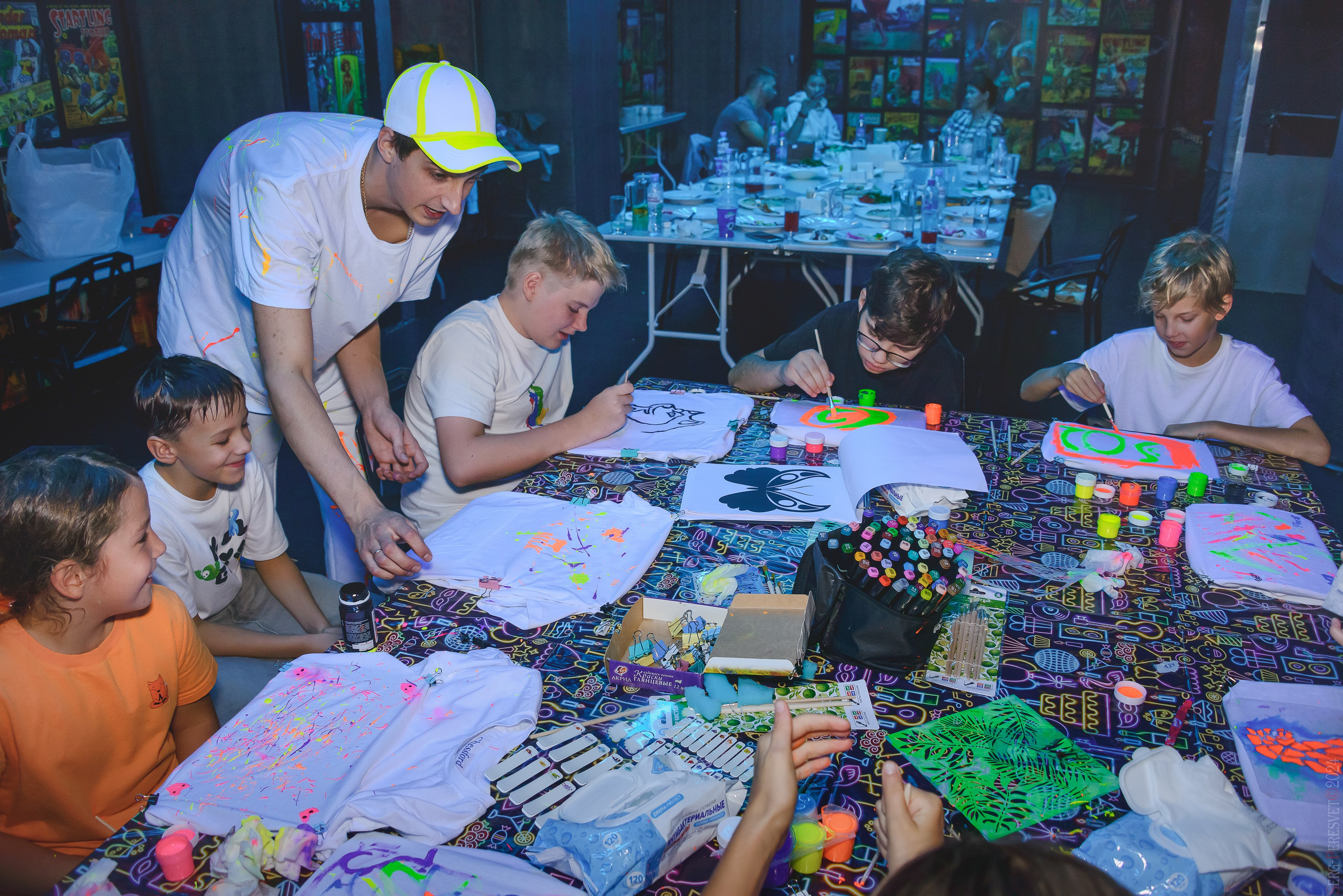 Роспись футболок мастер-класс, Детский день рождения, Лазертаг-клуб «Sтанция 2025». Ваш фотограф на праздник в Москве, Раменском, Жуковском, Люберцах