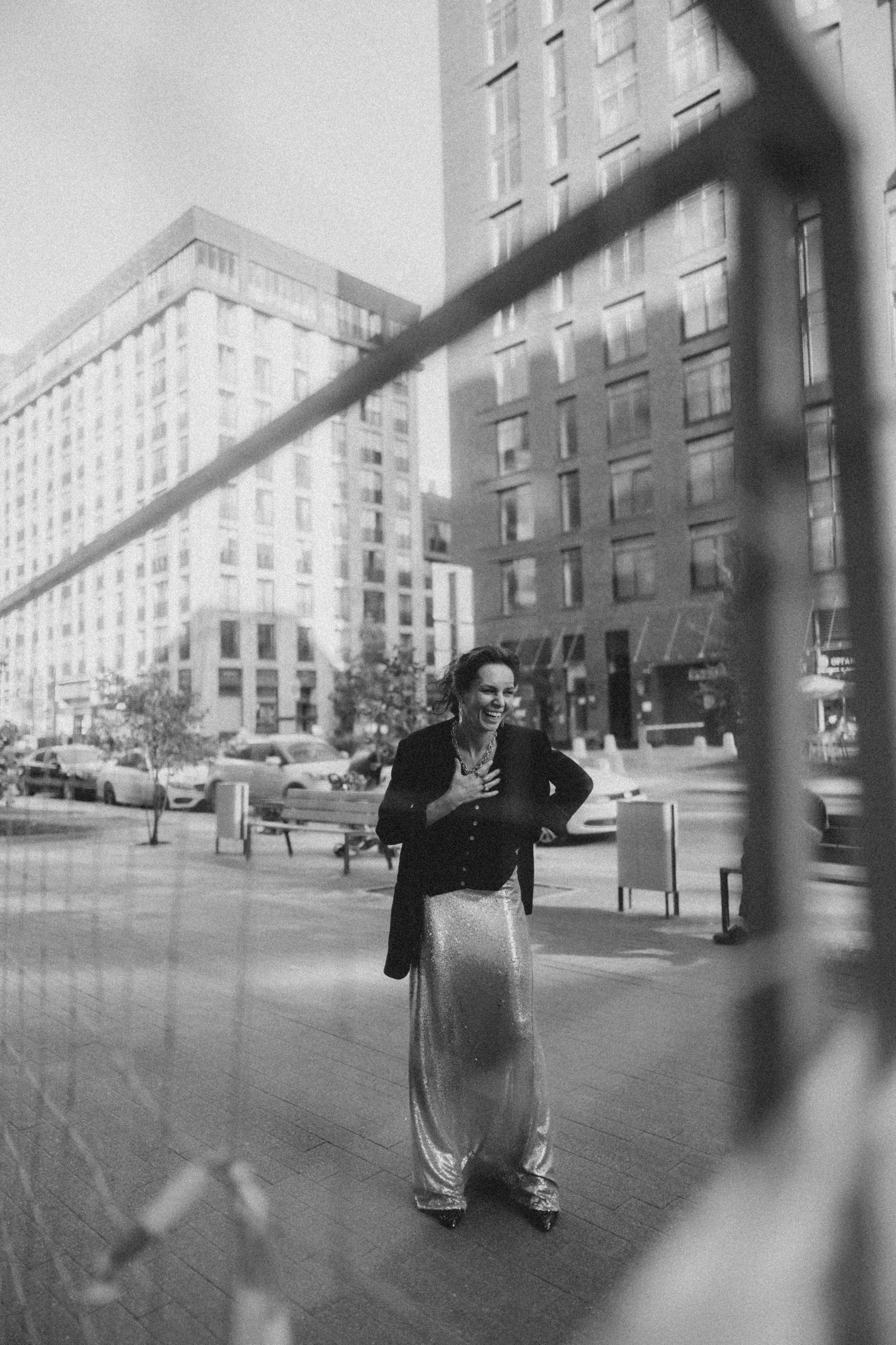 Уличная фотосессия с Настей Фаттаховой на территории ЖК ЗИЛ АРТ в Москве