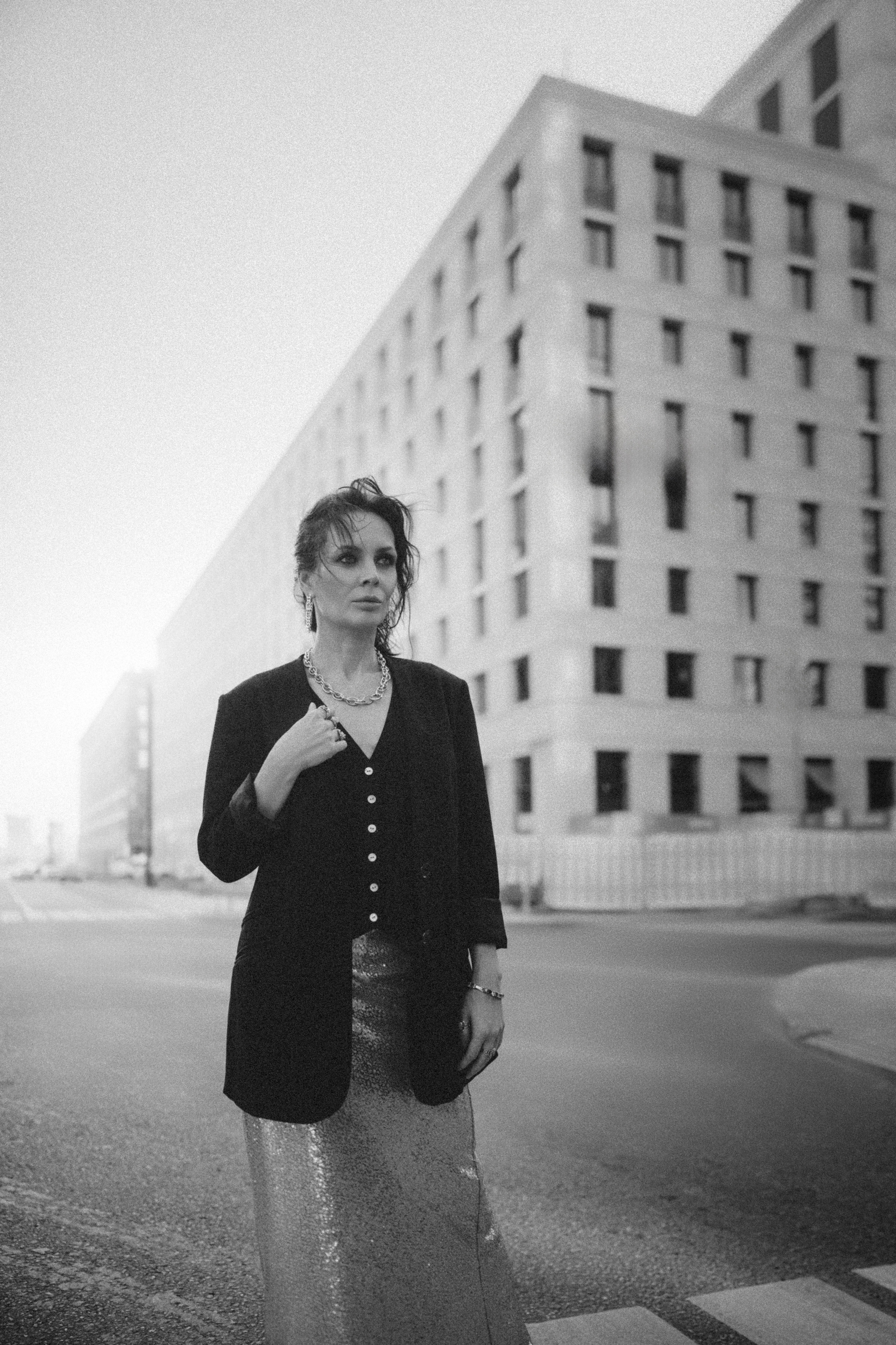 Уличная фотосессия с Настей Фаттаховой на территории ЖК ЗИЛ АРТ в Москве