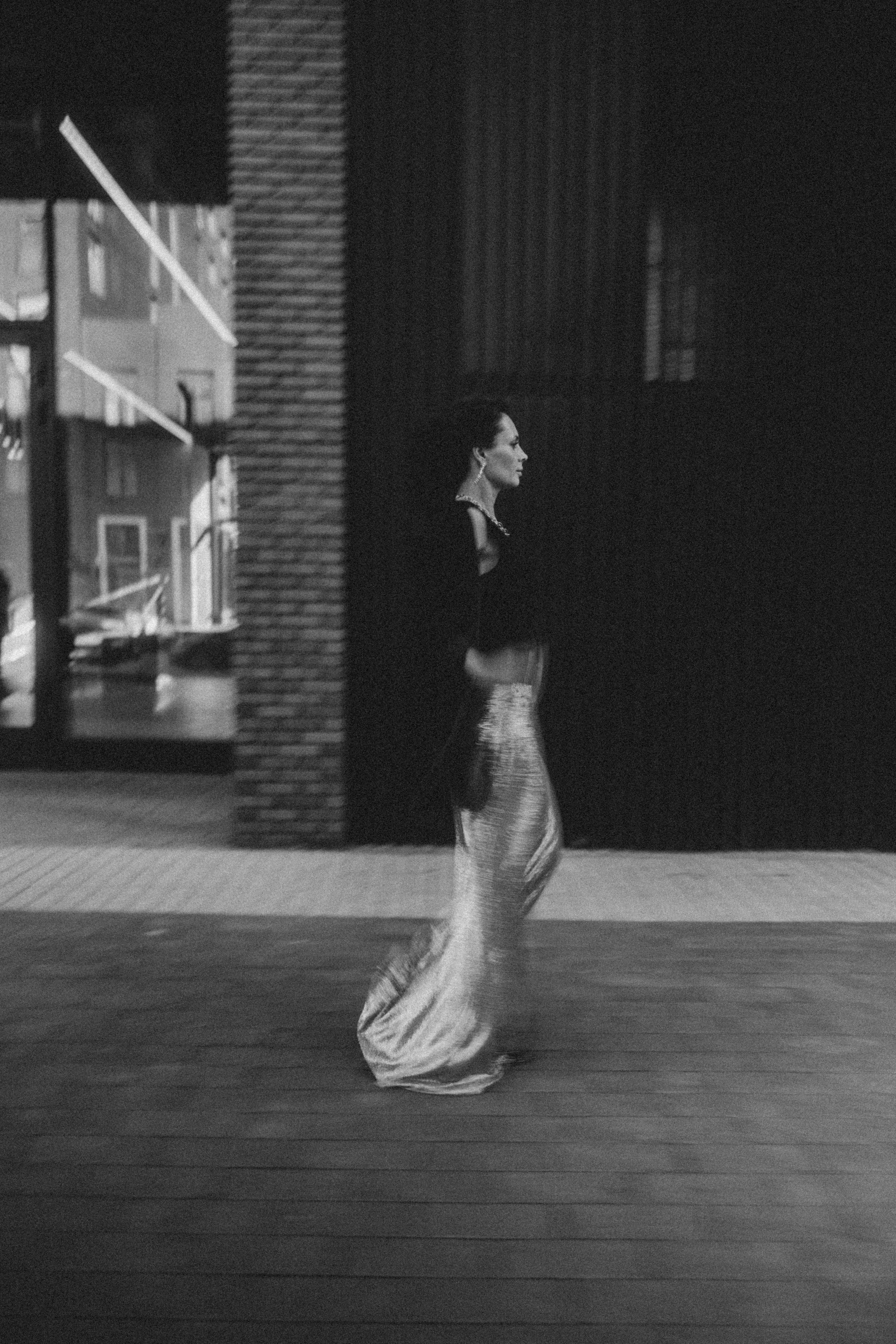 Уличная фотосессия с Настей Фаттаховой на территории ЖК ЗИЛ АРТ в Москве