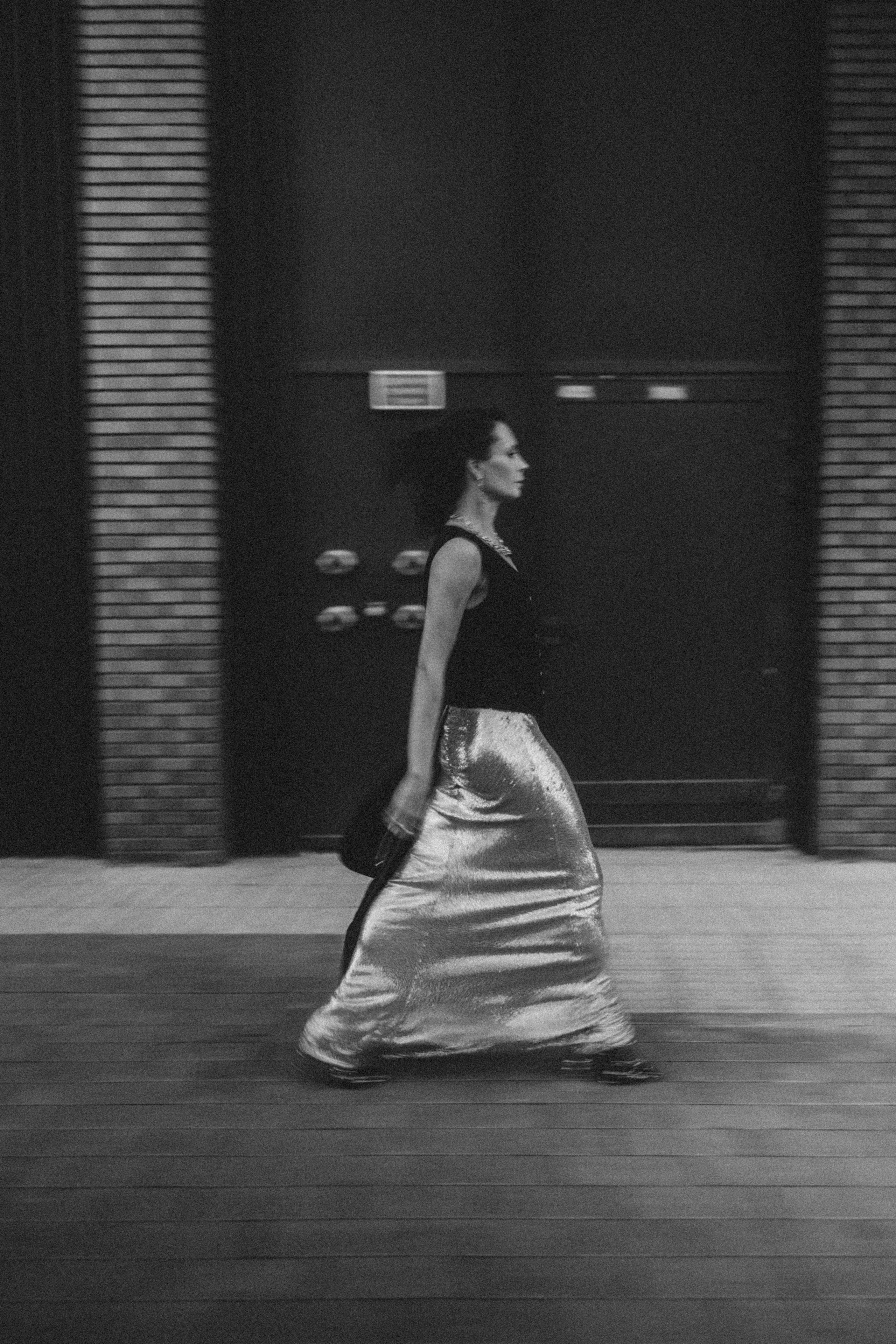 Уличная фотосессия с Настей Фаттаховой на территории ЖК ЗИЛ АРТ в Москве