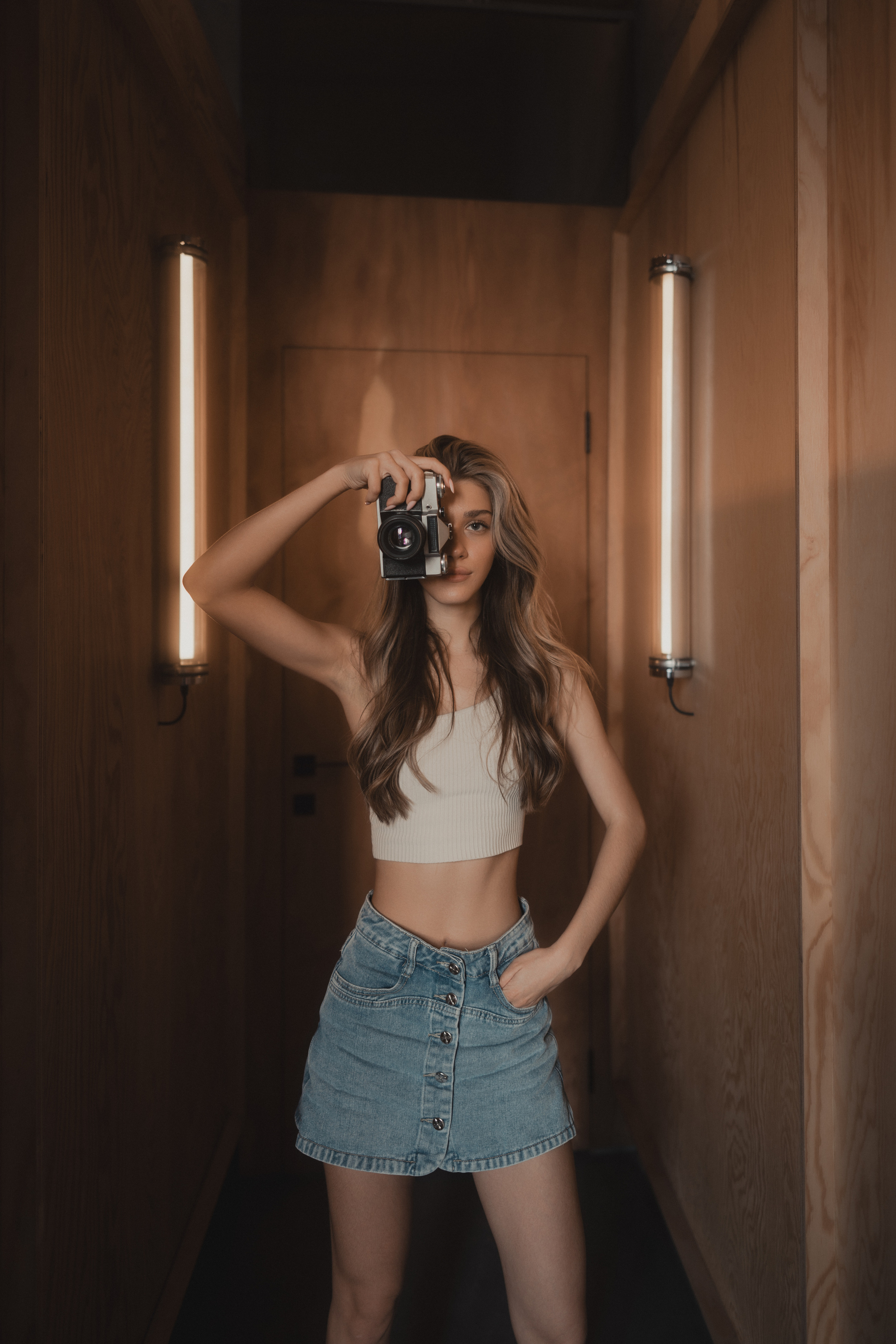 Уличная фотосессия с Аделиной на территории ЖК Савин Хаус в Казани