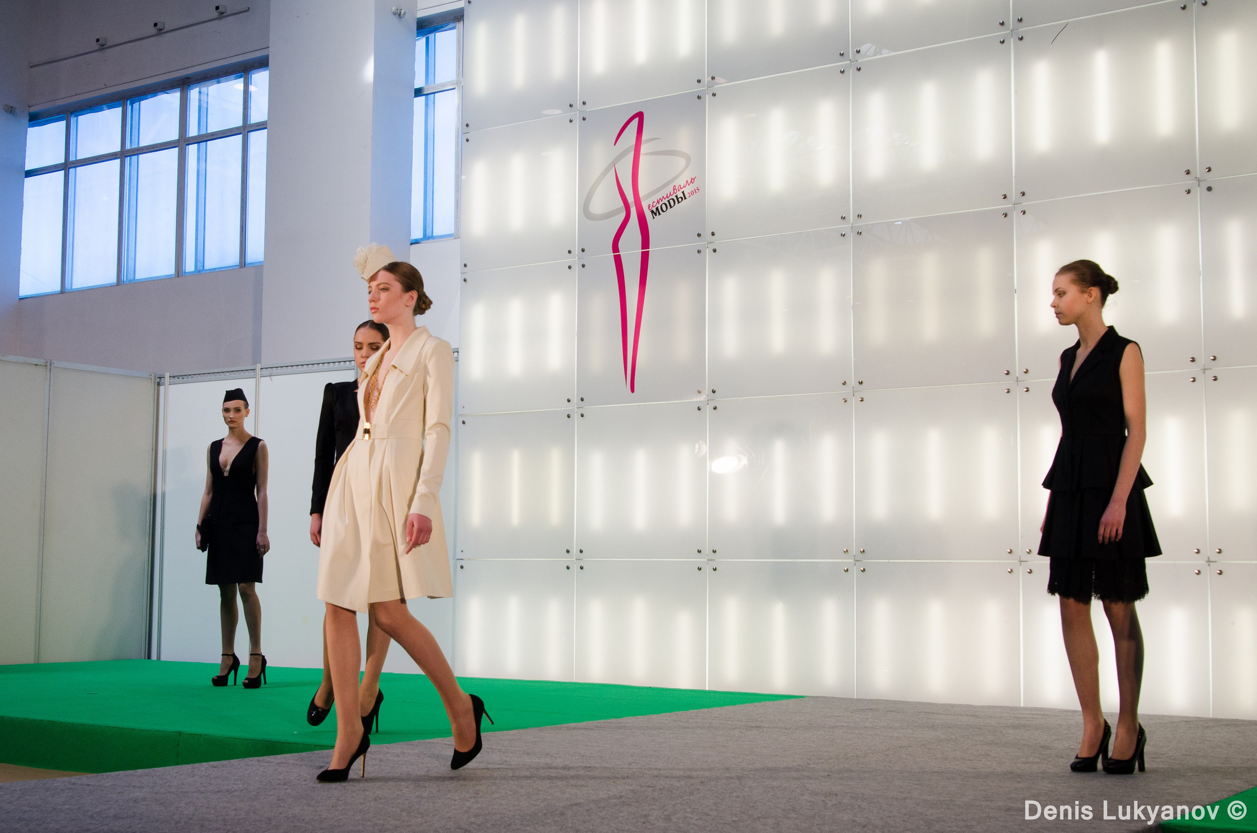 Формула Моды.Континент. Свадебный и семейный фотограф Денис Лукьянов в Краснодаре, Краснодарском крае и Республике Крым