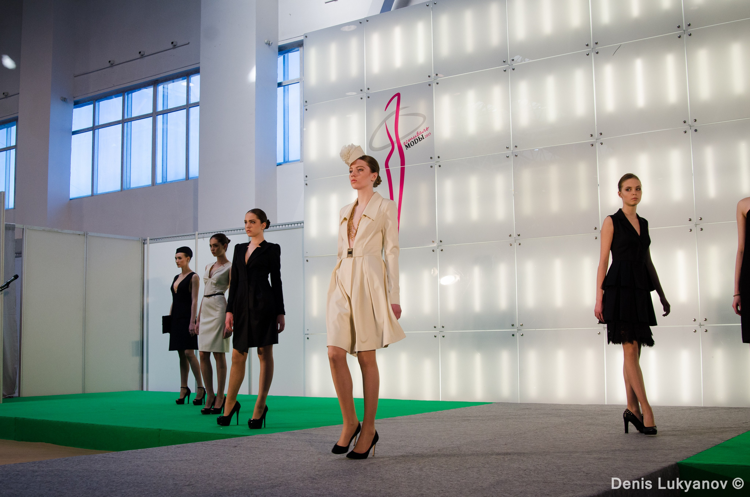 Формула Моды.Континент. Свадебный и семейный фотограф Денис Лукьянов в Краснодаре, Краснодарском крае и Республике Крым