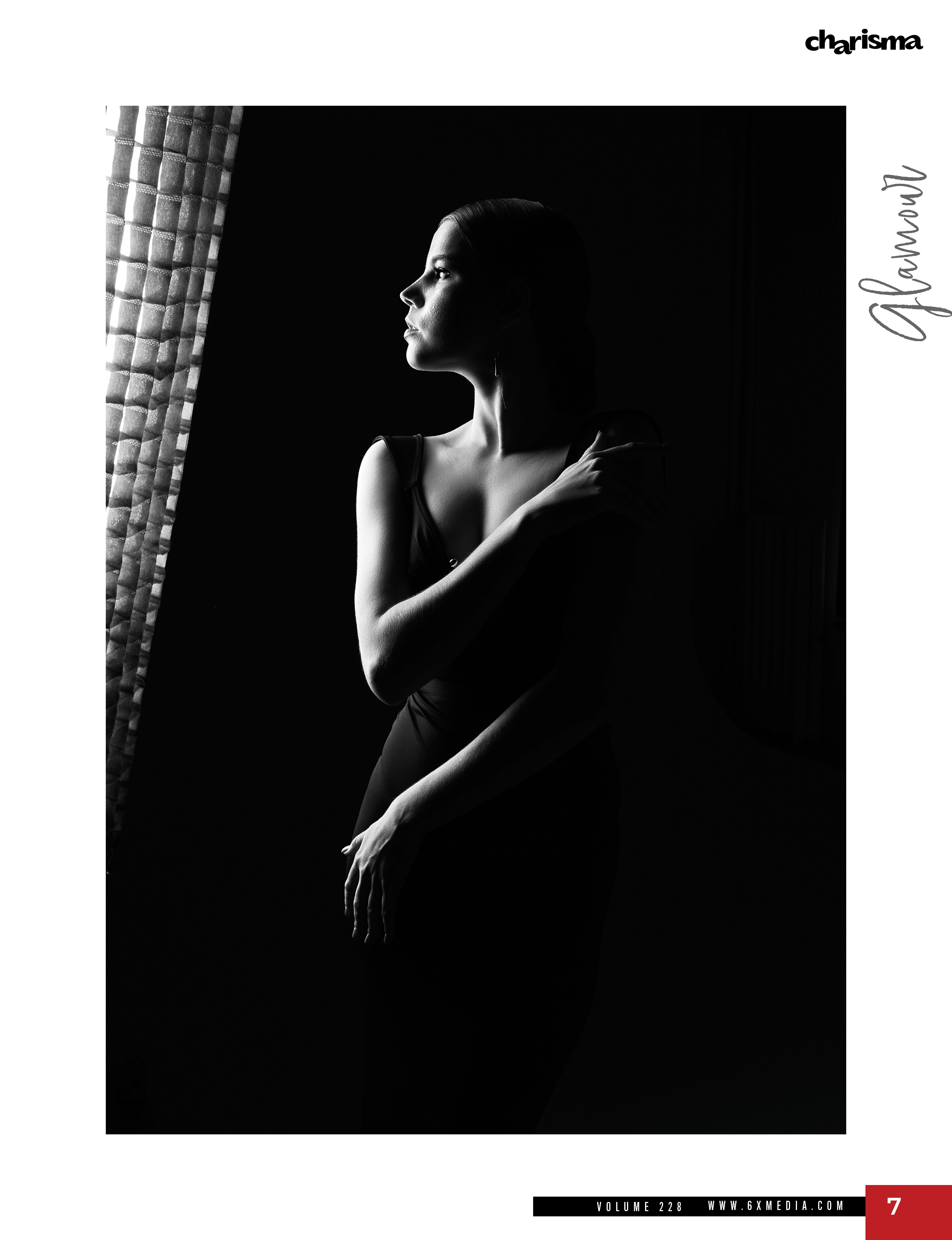 Черно-белая фотосессия в минималистичном элегантном стиле. Анна Потявина. Фотограф Москва