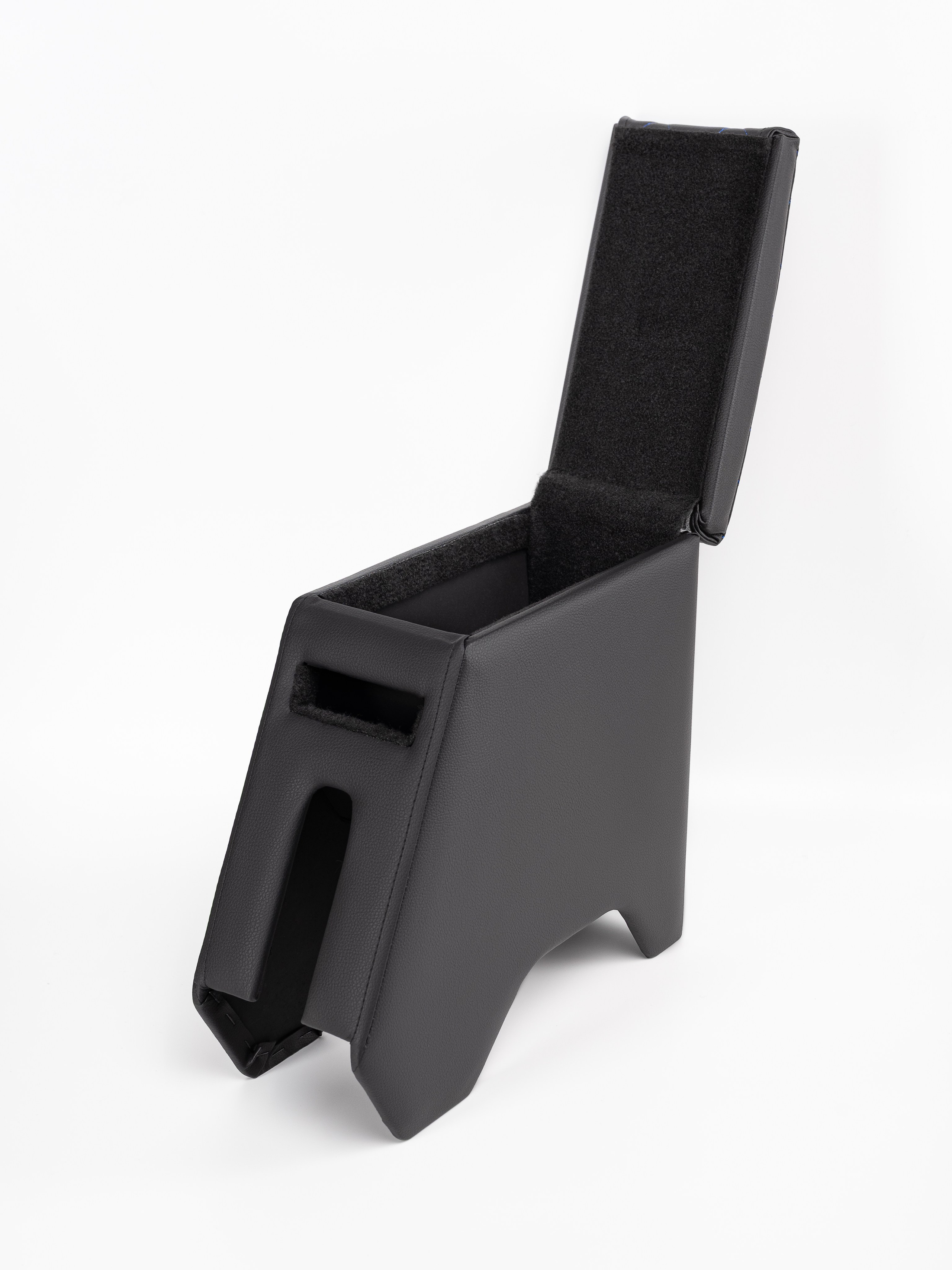 Автоподлокотники предметка стёганые серия 3. Предметный фотограф, фото для маркетплейсов Пятигорск, КМВ