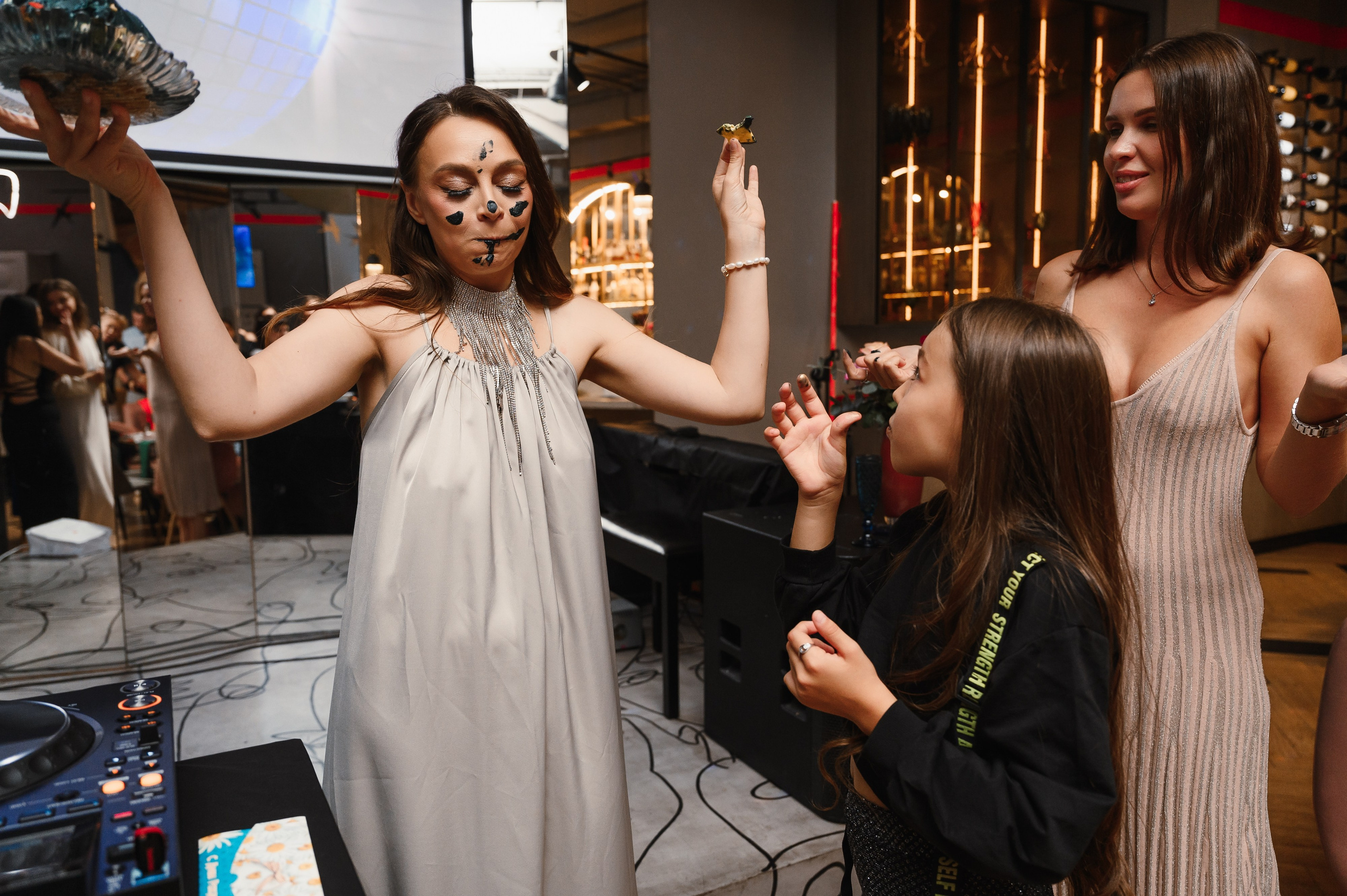 День рождения в формате выступления. Wedding and family photographer USA