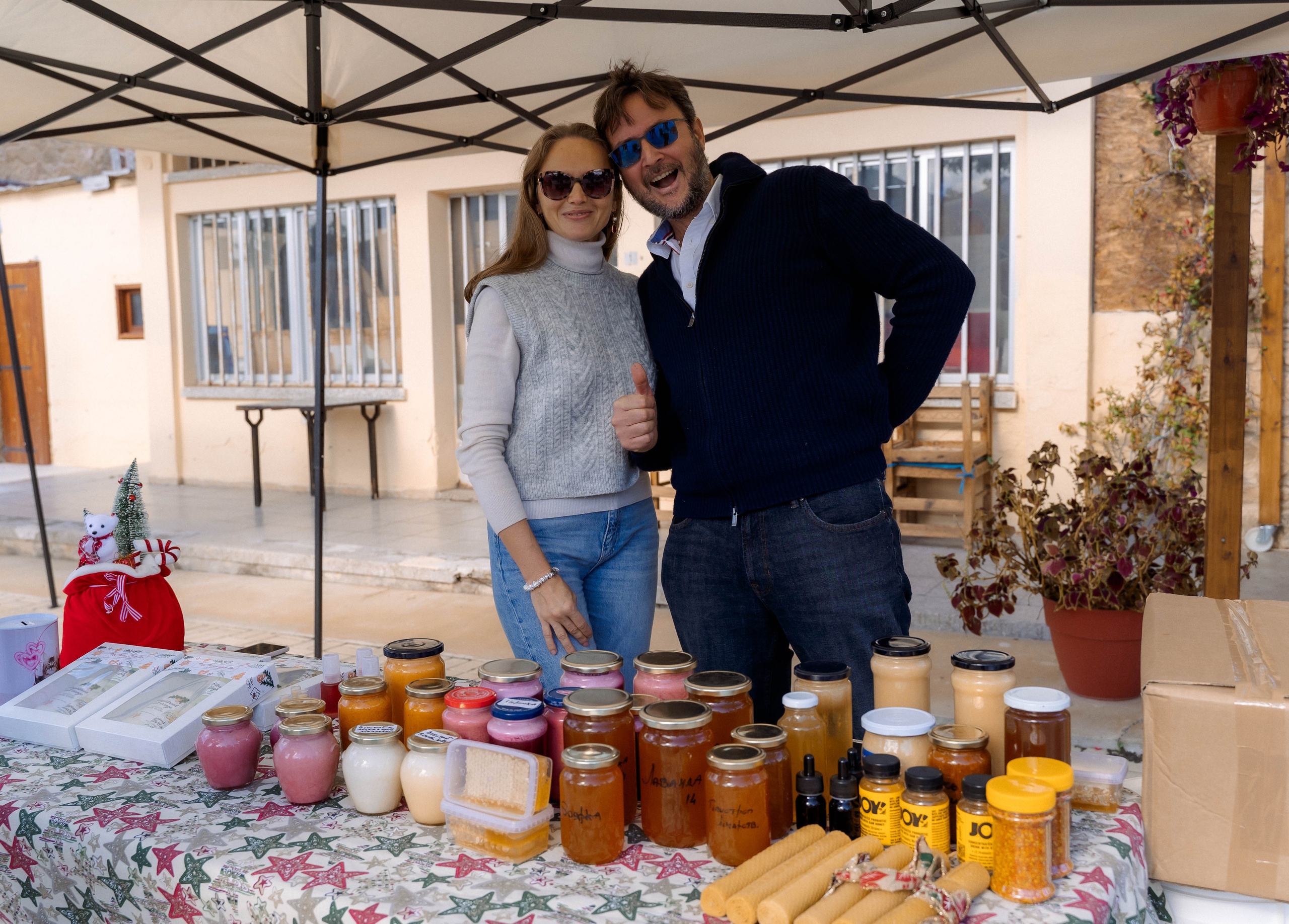 Новогодняя ярмарка от БФ «Радуга на Кипре». Свадебный и семейный фотограф Ирина Чернова