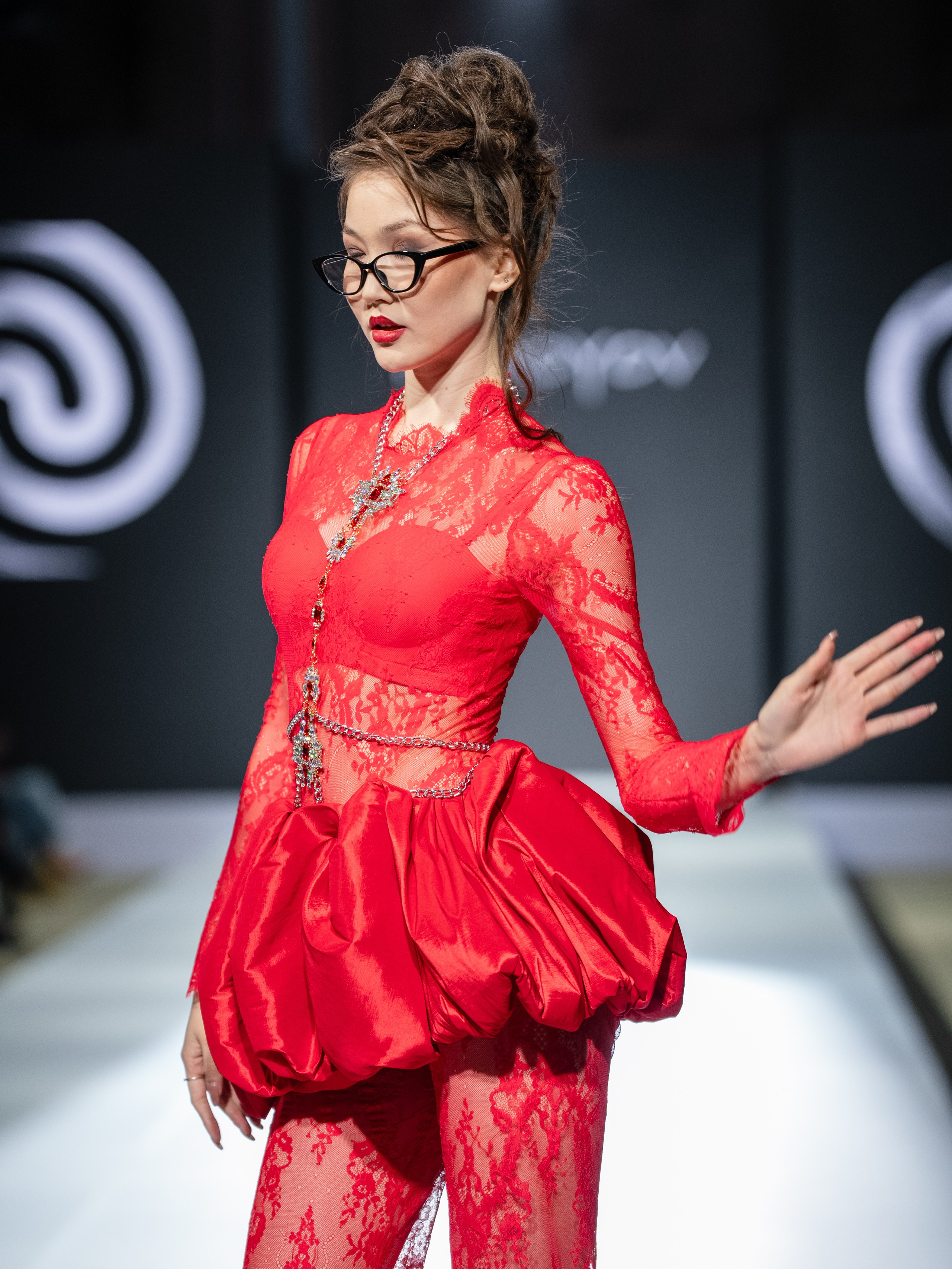 Eurasia Fashion Week Tomoyov. Сайт Алматинского НЮ АРТ, будуар и фэшн фотографа Дениса Карпенко