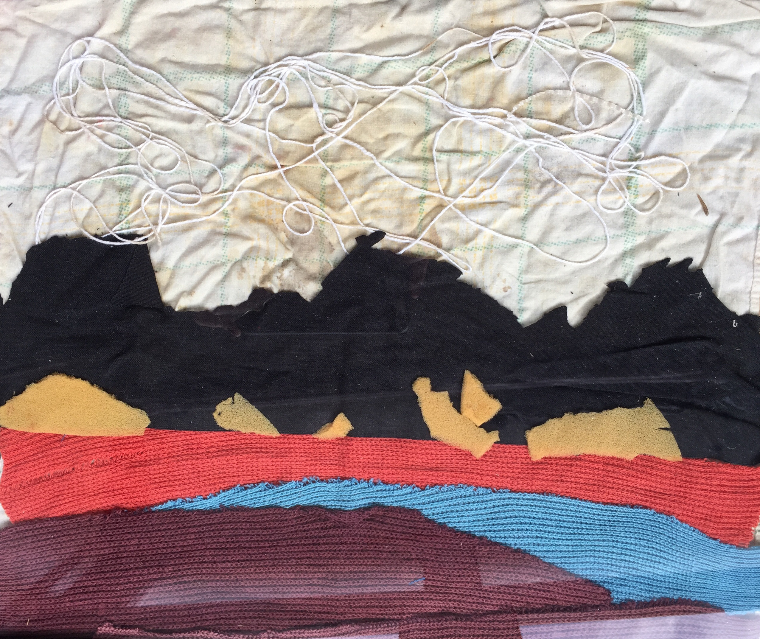 Название: На поле  Материал: ткань   Размер: 30 х 40 см