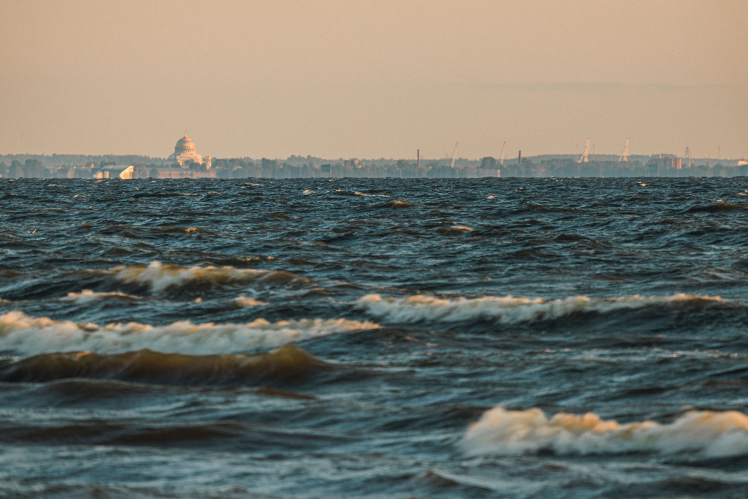 На берегу Финского залива. Фотограф Балаев Михаил