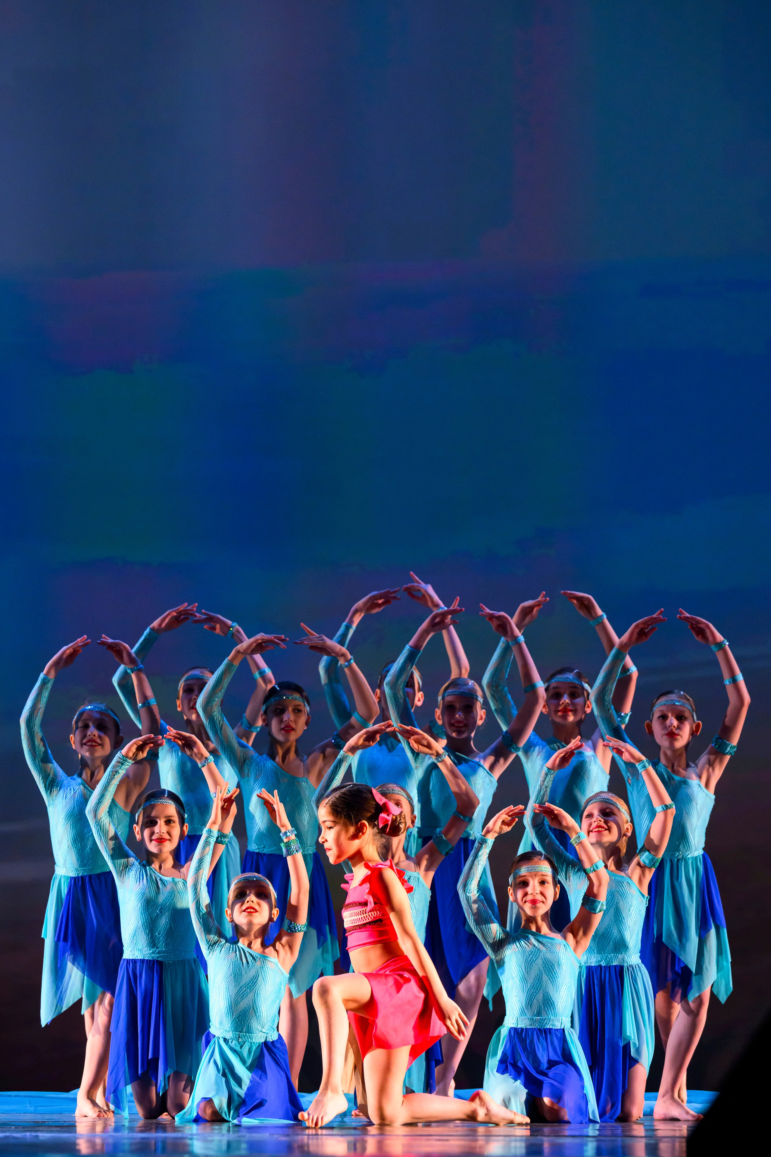 23 апреля, часть 1, БКЗ Октябрьский, г. Санкт-Петербург. Золотое яблочко