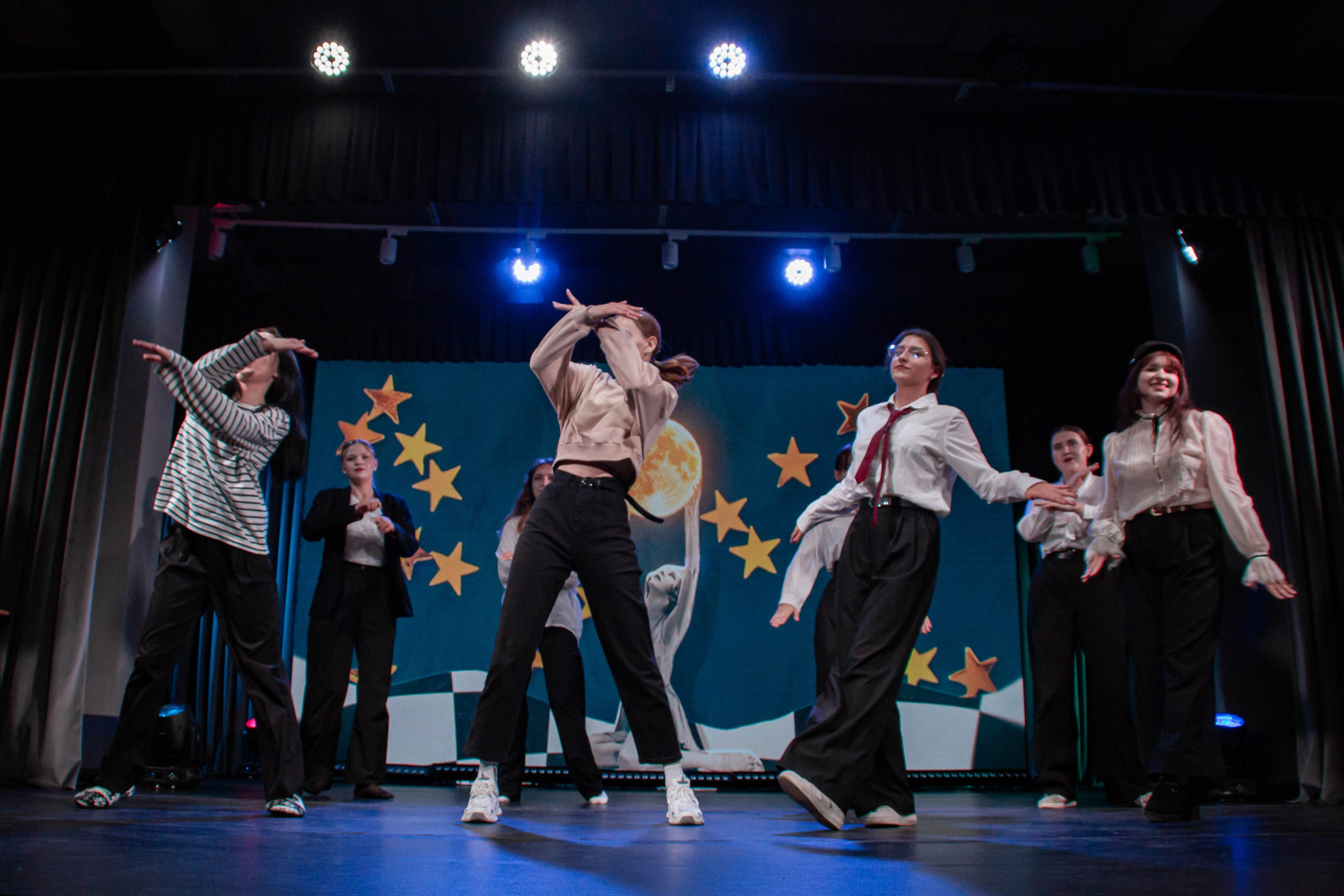 День первокурсника в Екатеринбургской академии современного искусства