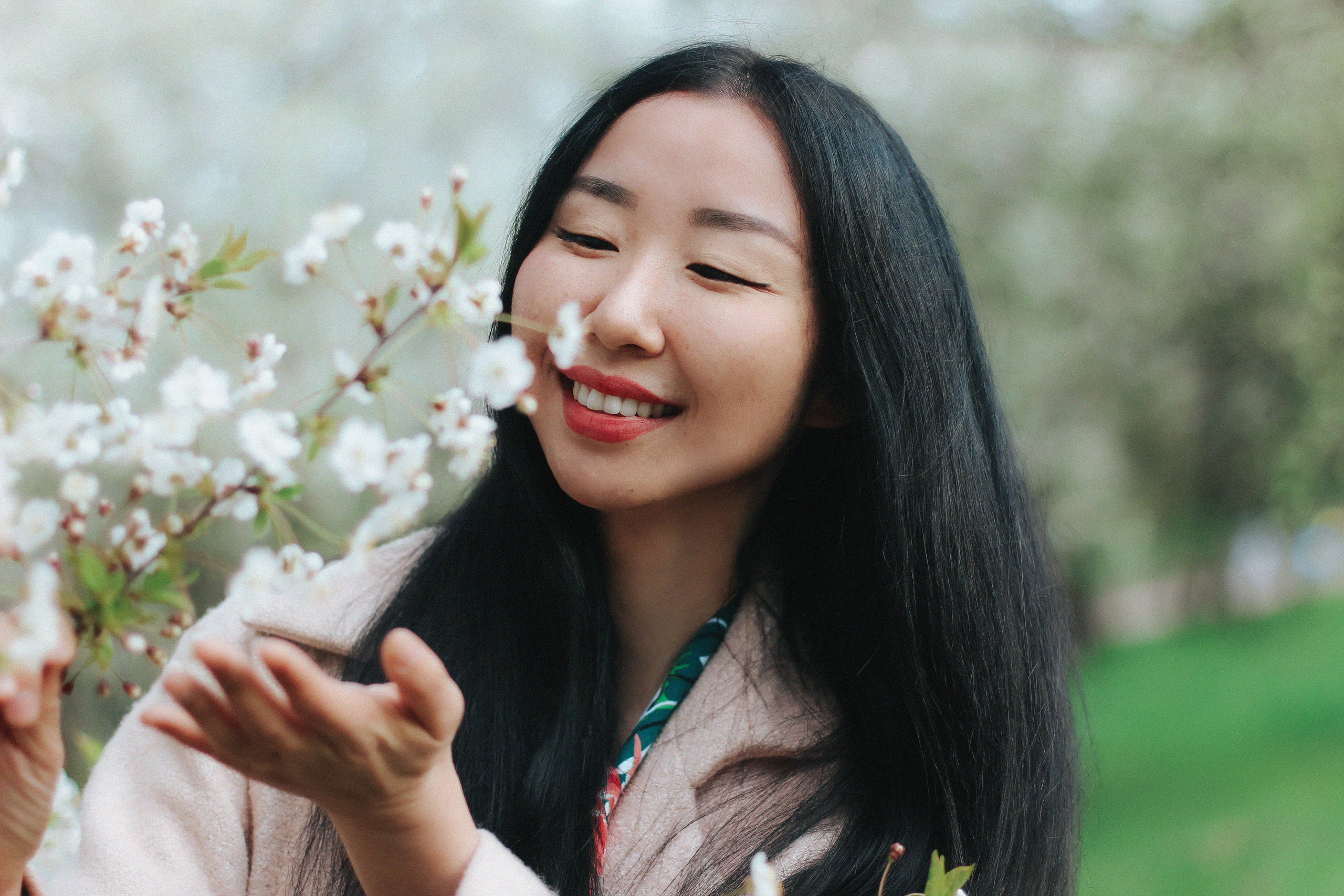 Анна и цветущий сад. 2019. Главная