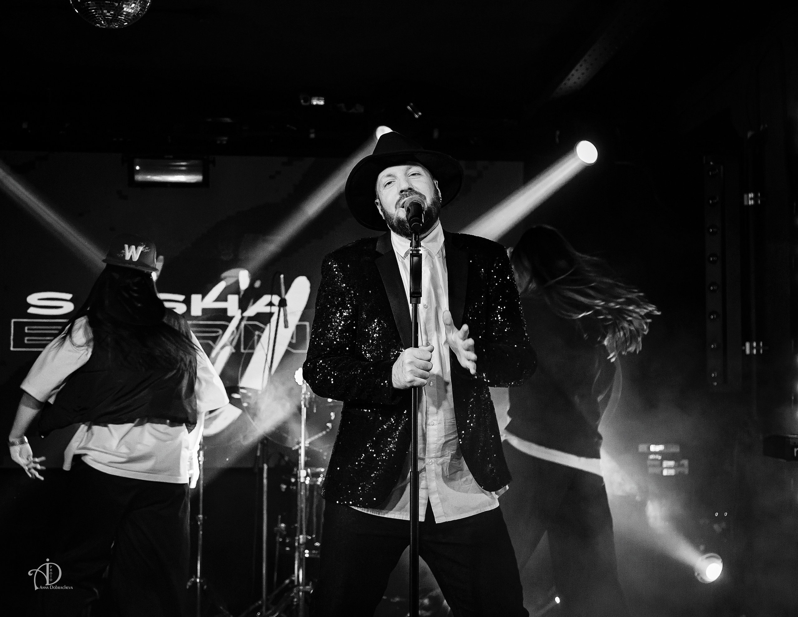 Dj Sasha Born — Караваны снова (премьера клипа). Фотограф Анна Добрачёва