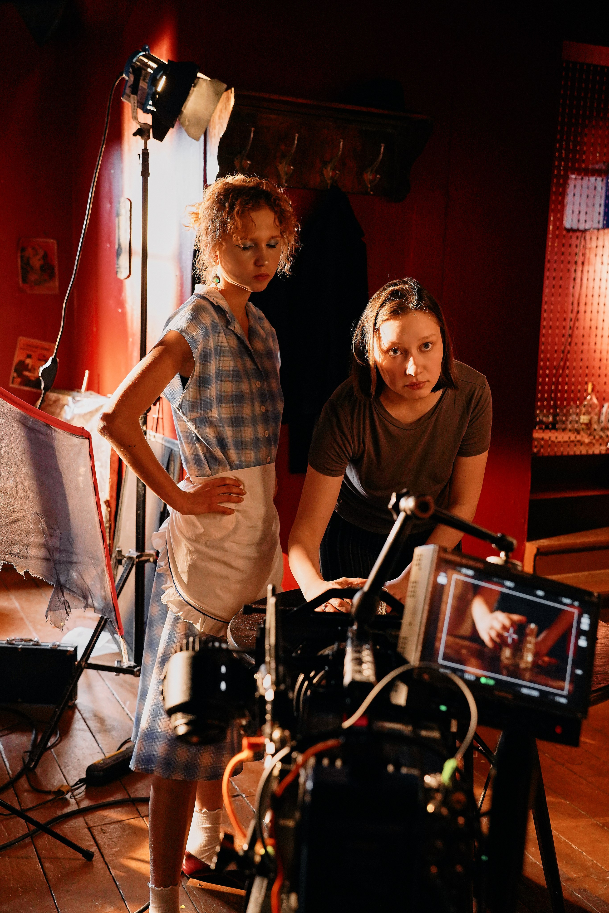 БЭКИ со съемок. Фотограф