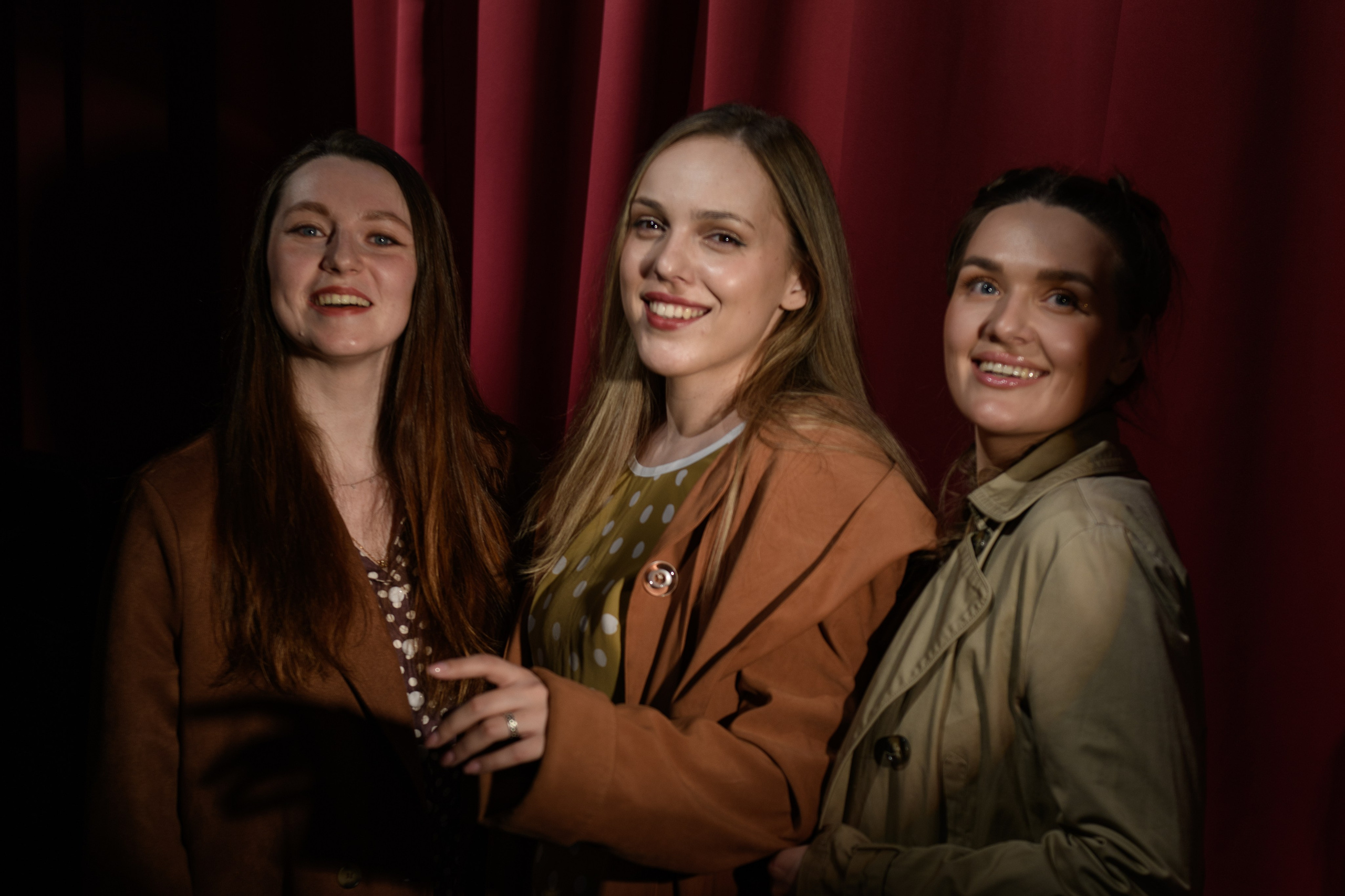 За нарисованным очагом. Организация и проведение фотосъемок в Санкт-Петербурге. Фотограф Смирягин Илья