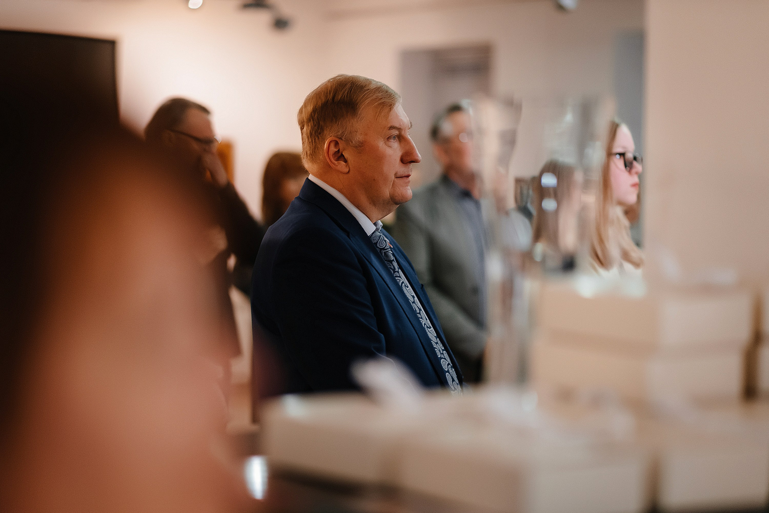 30.10.2023 | Галерея современного искусства «Красный Мост». Торжественное открытие галереи и выставки «Мост». Фотограф Роман Рудаков