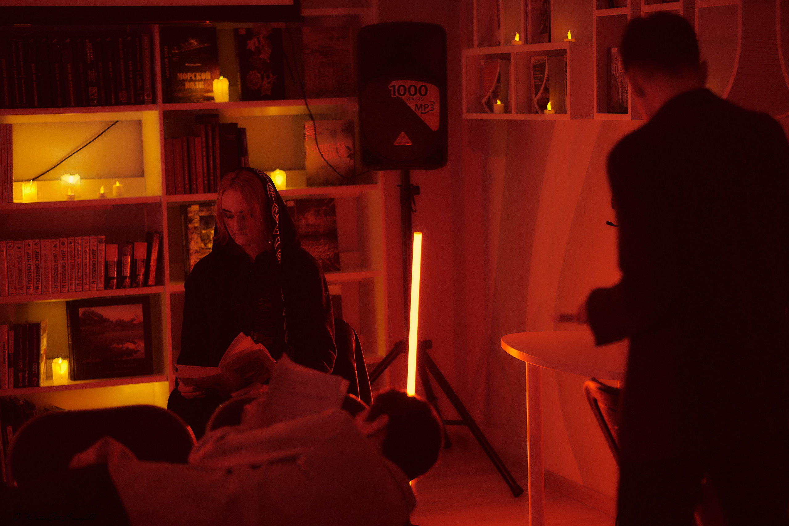 Грань Поэтический вечер. Портретный и репортажный фотограф в Магадане Андрей Нефедов WinterCatPhoto