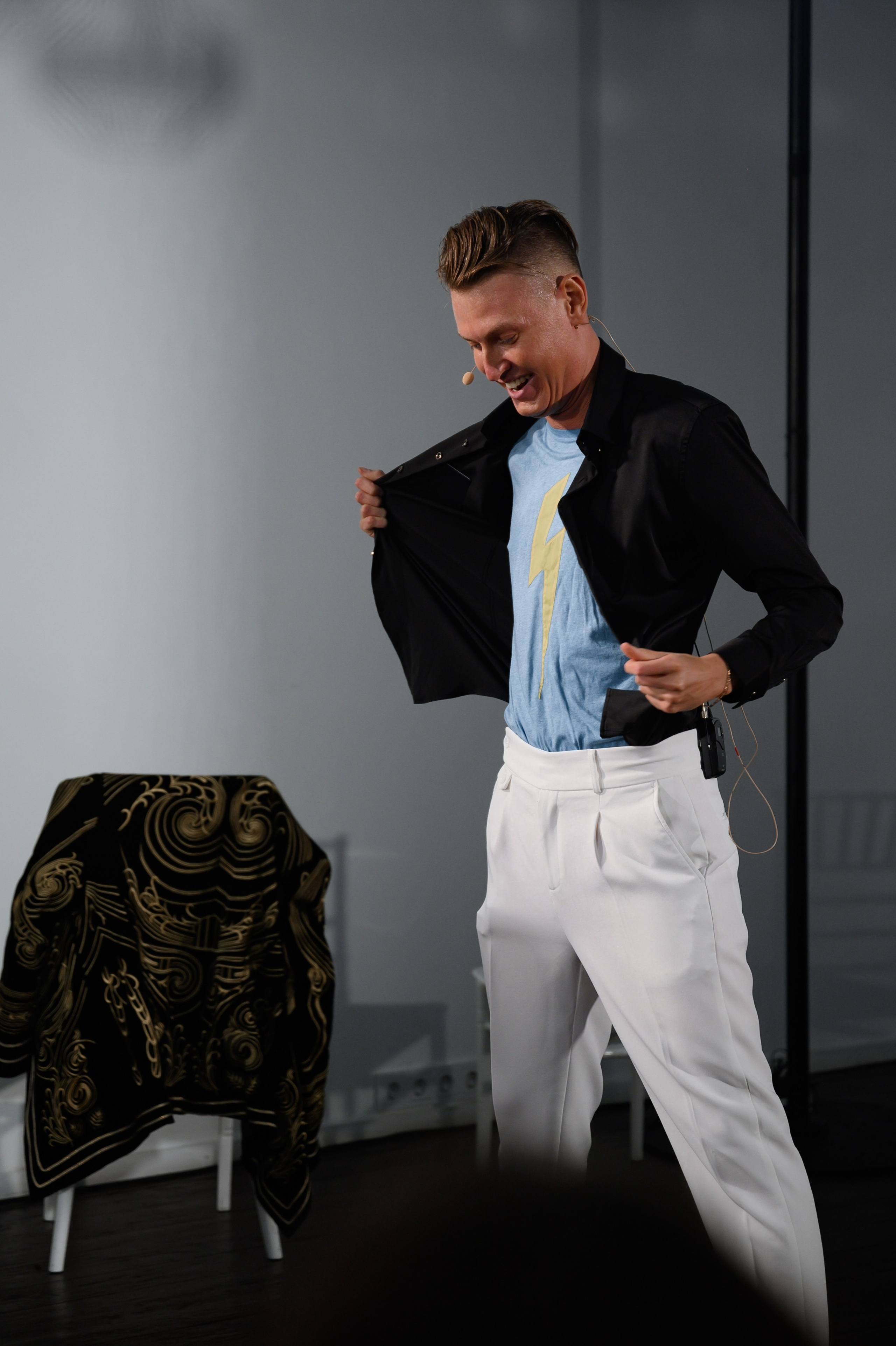 12.11.2024. RETOUCH-HOUSE