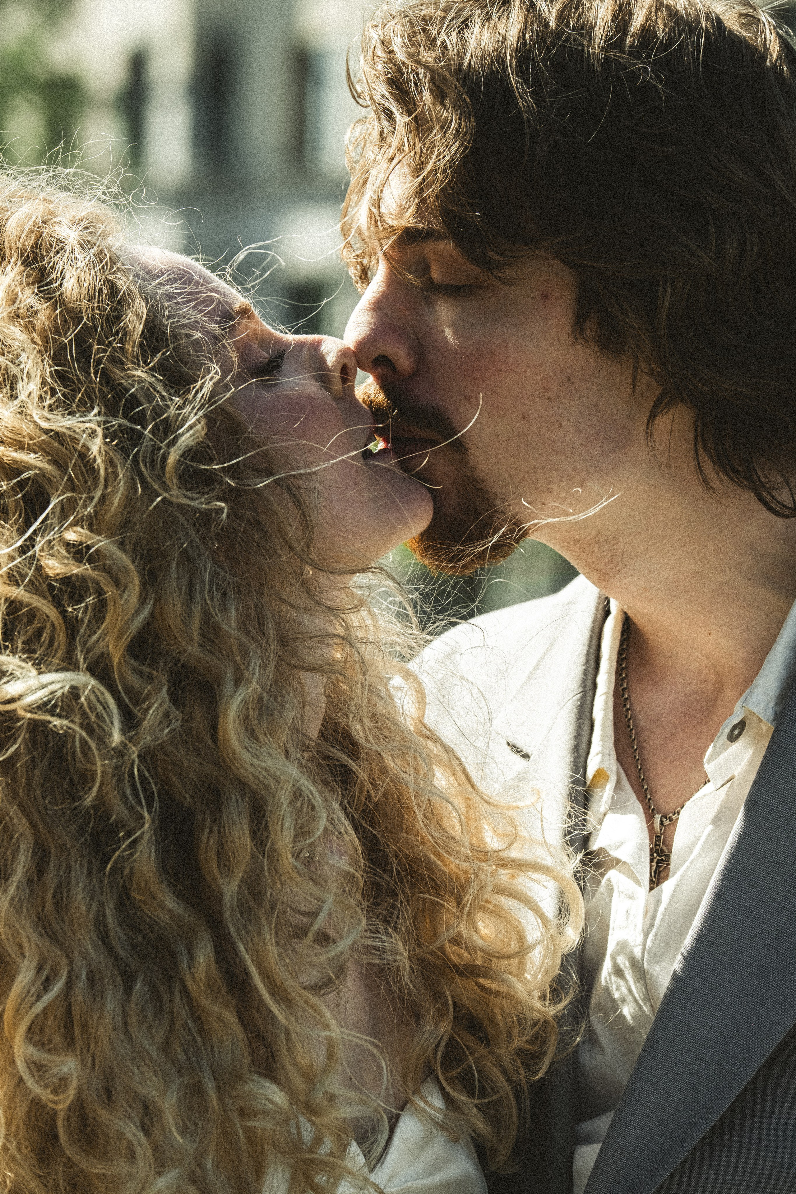 СВАДЕБНАЯ ПРОГУЛКА ПО ПЕТРОГРАДКЕ ВЕСНОЙ. СВАДЕБНАЯ ФОТОСЕССИИЯ НА ПЕТРОГРАДКЕ. Профессиональный фотограф, Санкт-Петербург — Виктория Богомолова