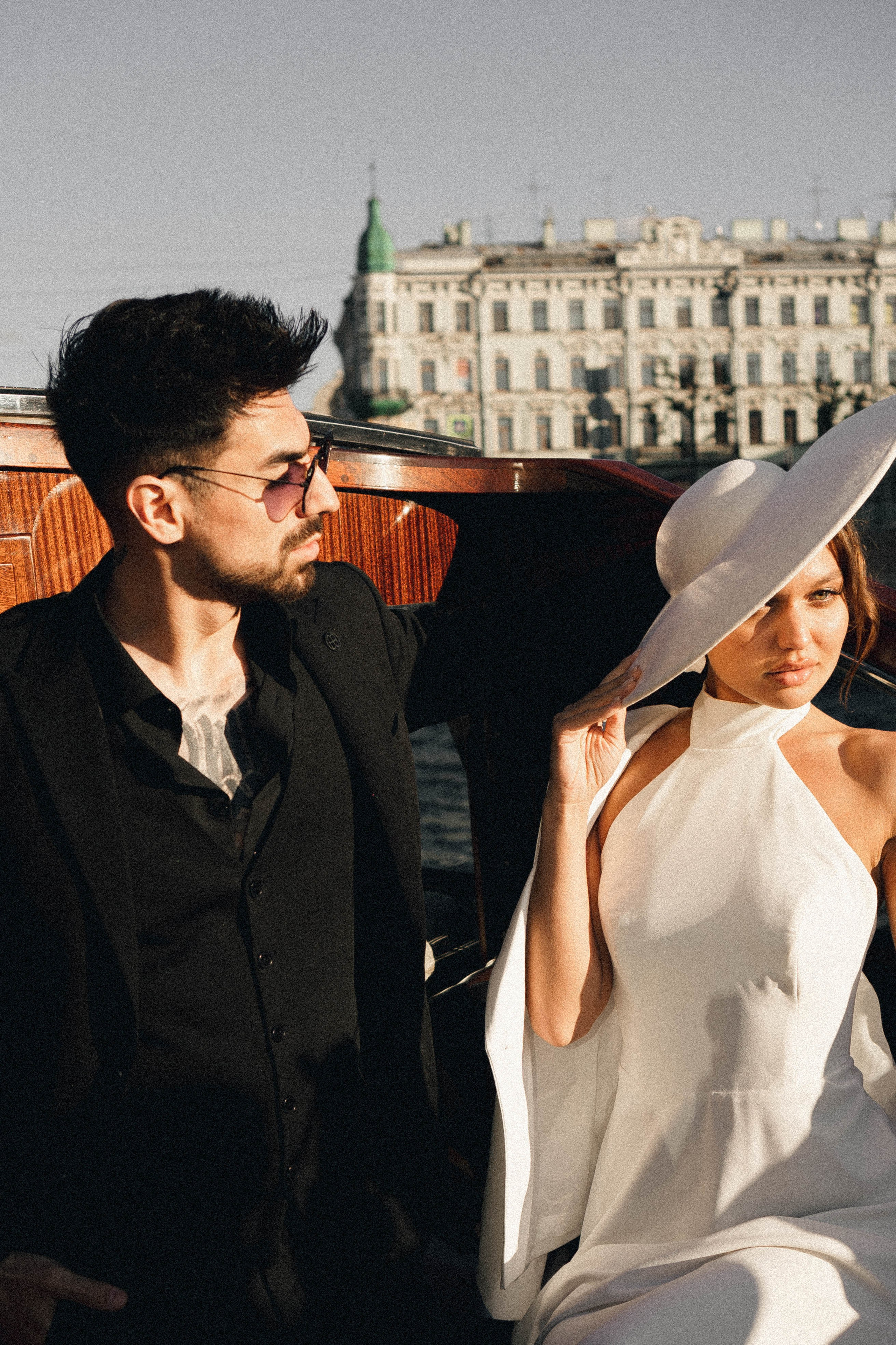 СВАДЕНБНАЯ СЬЕМКА НА КАТЕРЕ ПО КАНАЛАМ САНКТ-ПЕТЕРБУРГА И В АКВАТОРИИ НЕВЫ. Профессиональный фотограф, Санкт-Петербург — Виктория Богомолова