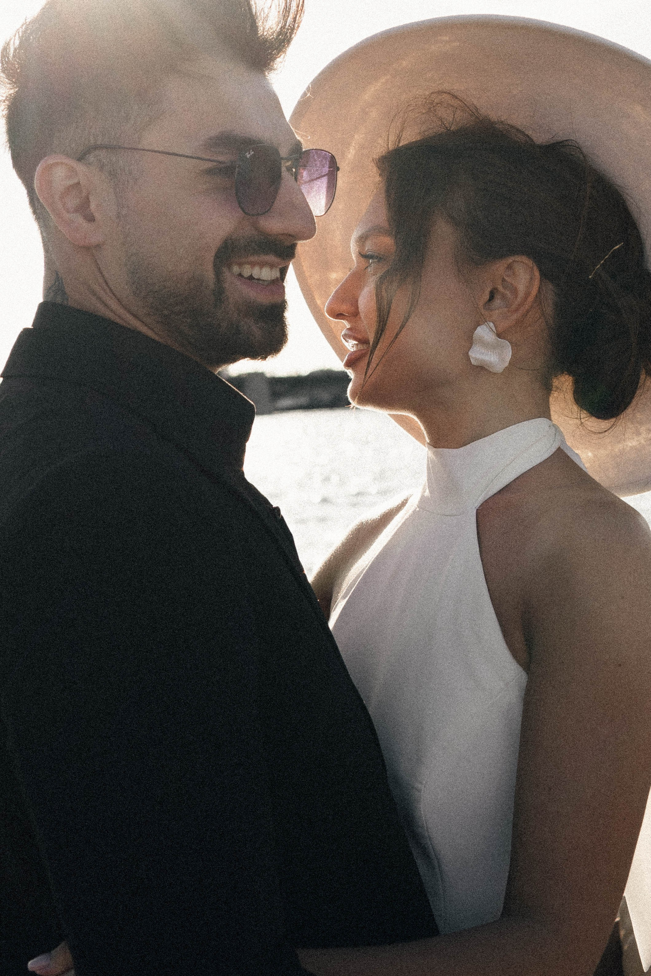 СВАДЕНБНАЯ СЬЕМКА НА КАТЕРЕ ПО КАНАЛАМ САНКТ-ПЕТЕРБУРГА И В АКВАТОРИИ НЕВЫ. Профессиональный фотограф, Санкт-Петербург — Виктория Богомолова