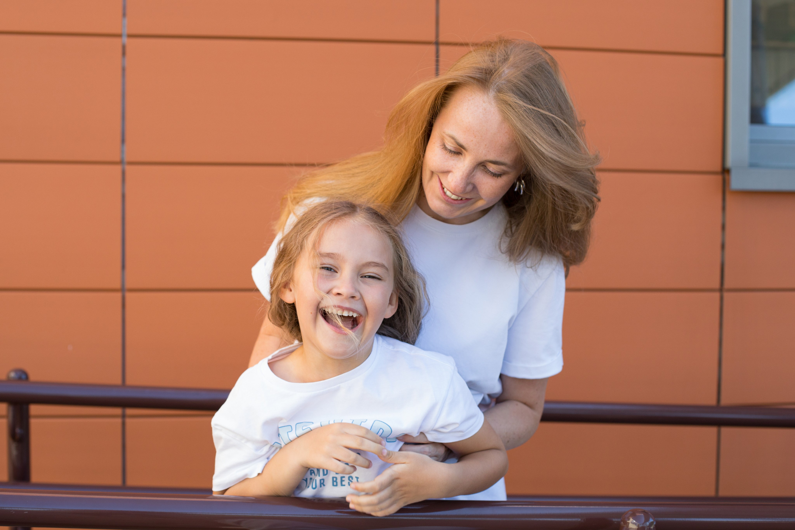 Фотосессия мамы и дочки в Парке Победы. Детский и контент фотограф Надя Волкова Санкт-Петербург