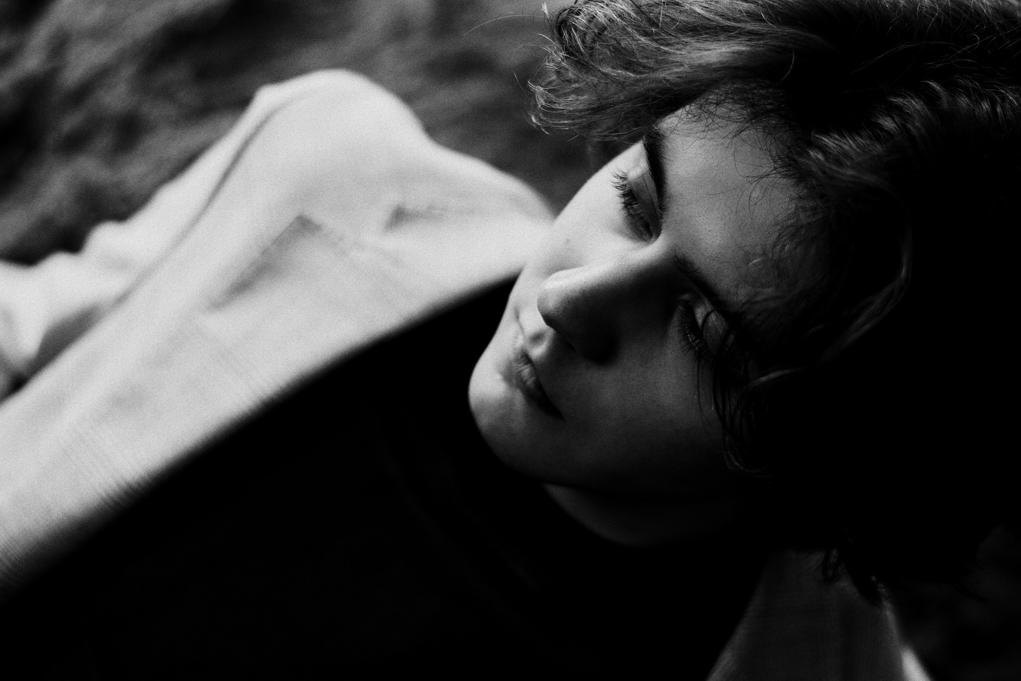 Инверсия снов | Мужской портрет в Тюмени | Фотограф Дарья Мустафина. Портретный фотограф Тюмень Дарья Мустафина