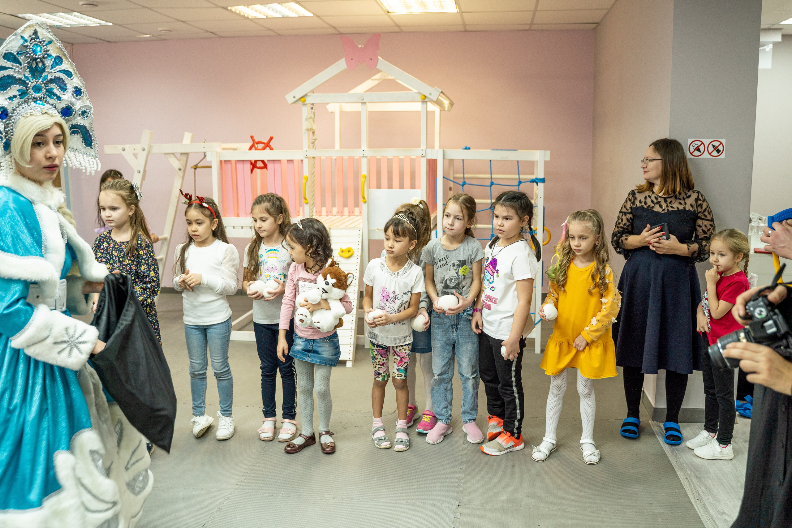 1 гимназия Новогодний утренник. Свадебный и репортажный фотограф в Уфе| Осетрова Ольга