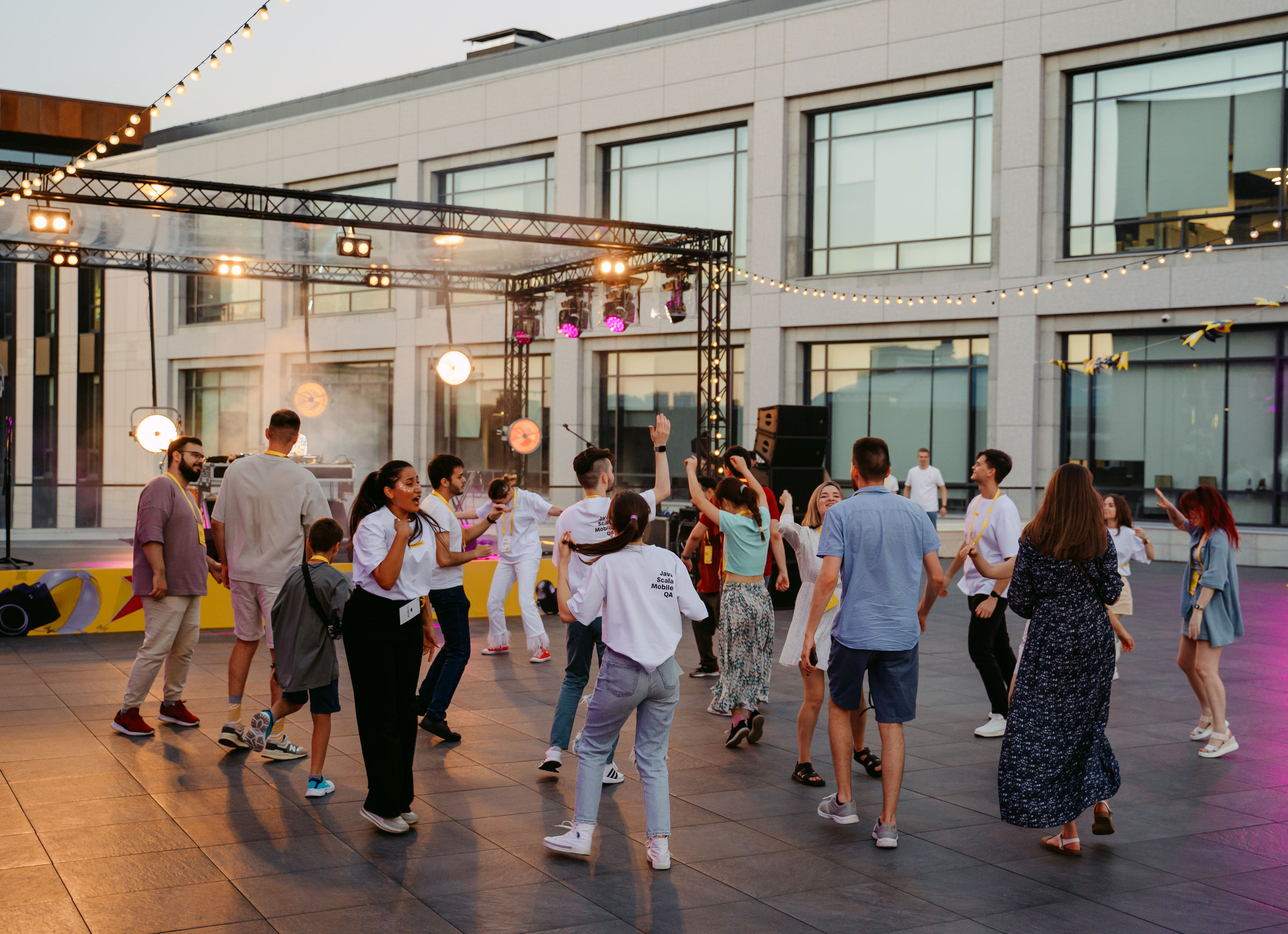 Тинькофф. ИТ-фест / 2023. Саша Копылов, фотограф в Казани