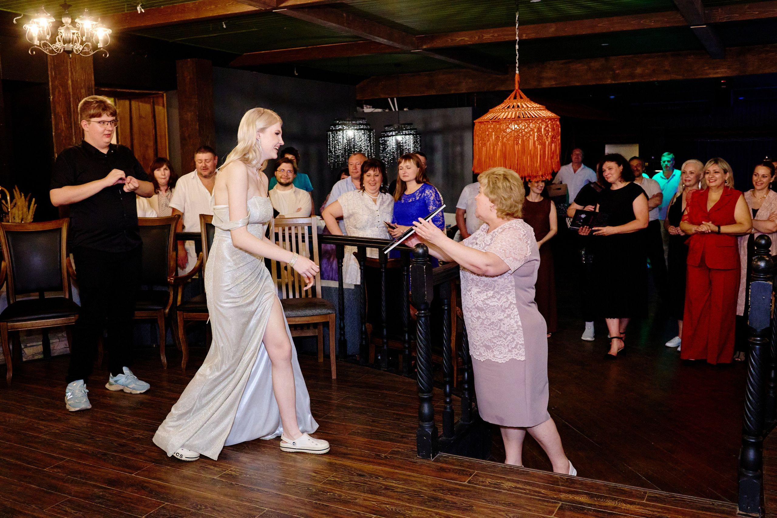 Выпускной 35 Сош. Фотограф Выпускные альбомы Таганрог Сергей Коробченко